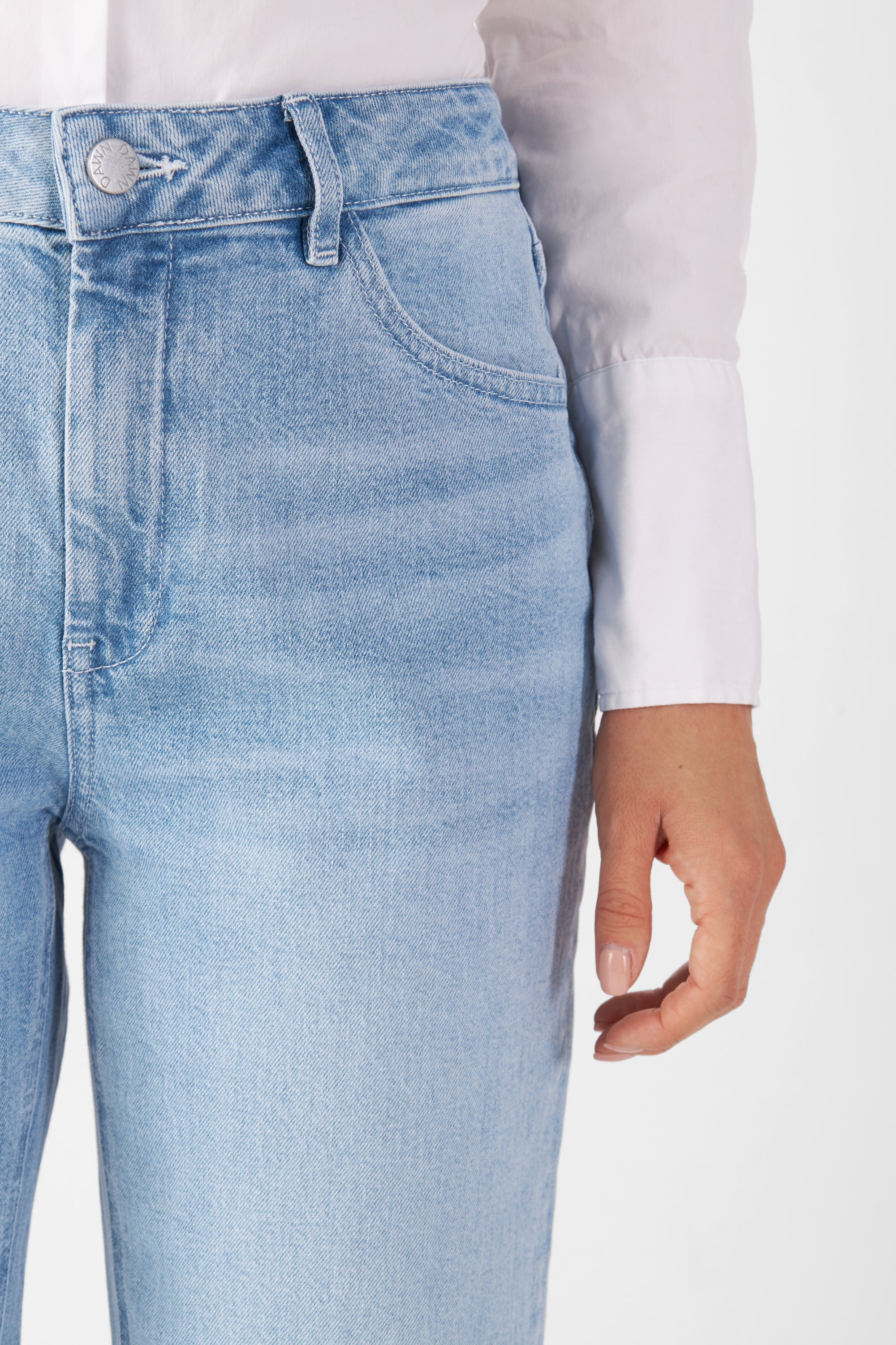 Light blue MORNING Regular Straight jeans made from organic cotton by Dawn Denim