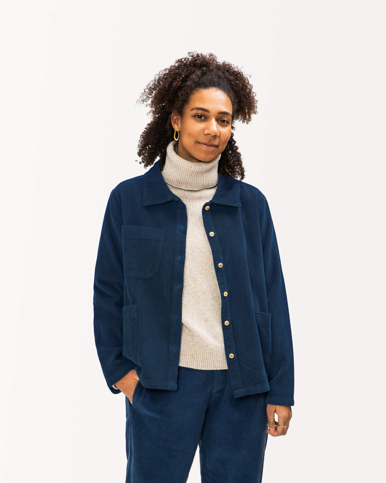 Dunkelblaue Cordjacke aus 100% Bio-Baumwolle von Matona