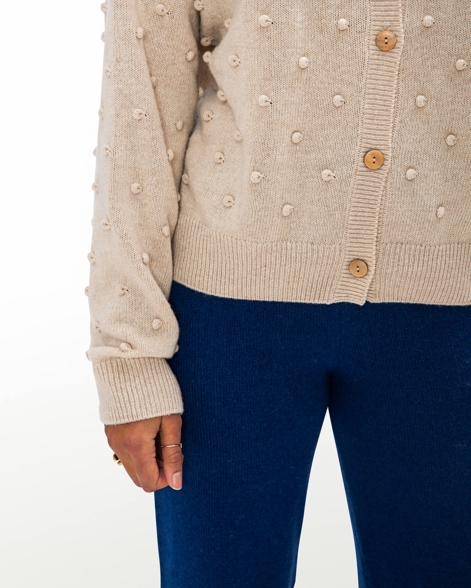 Beige cardigan Popcorn made of recycled wool by Matona