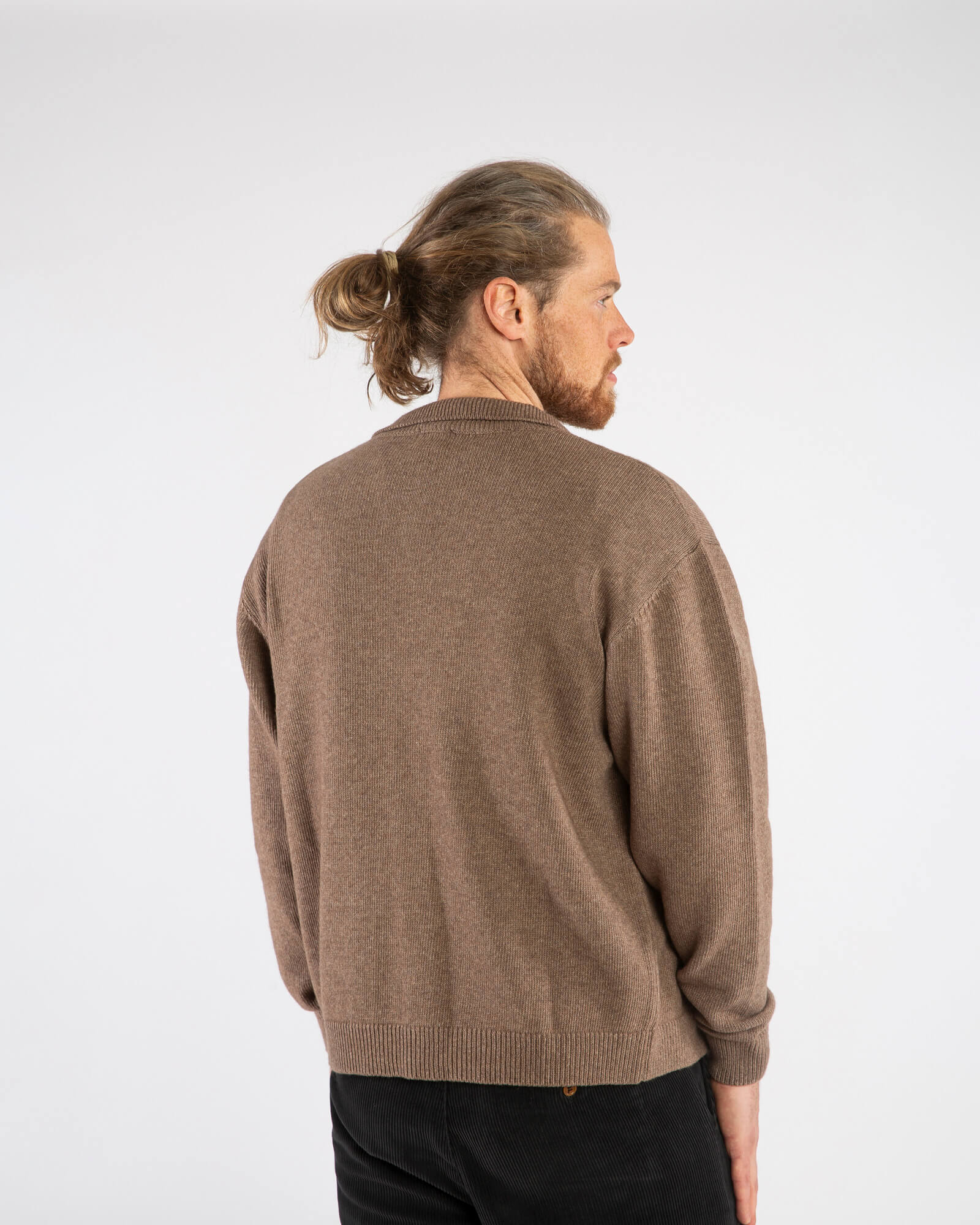 Braune Strickjacke sepia aus 100% Bio-Wolle von Matona
