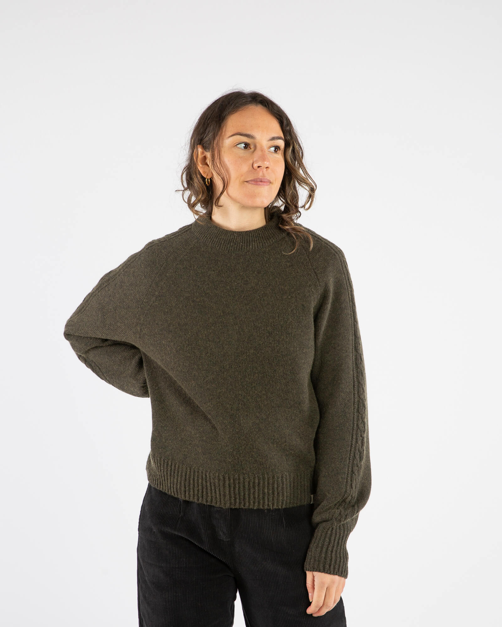 Grüner Strickpullover olive aus Bio-Baumwolle von Matona