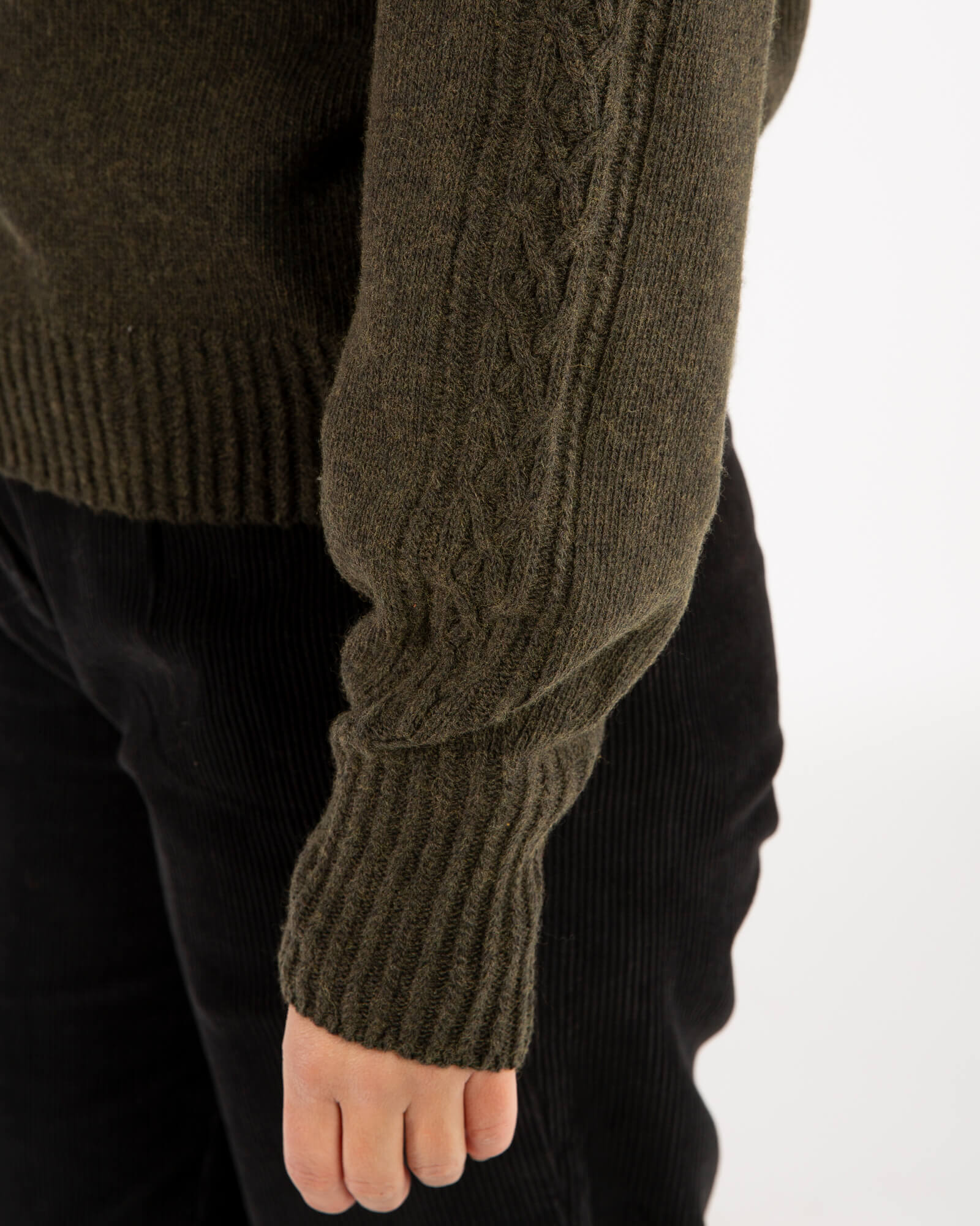 Grüner Strickpullover olive aus Bio-Baumwolle von Matona