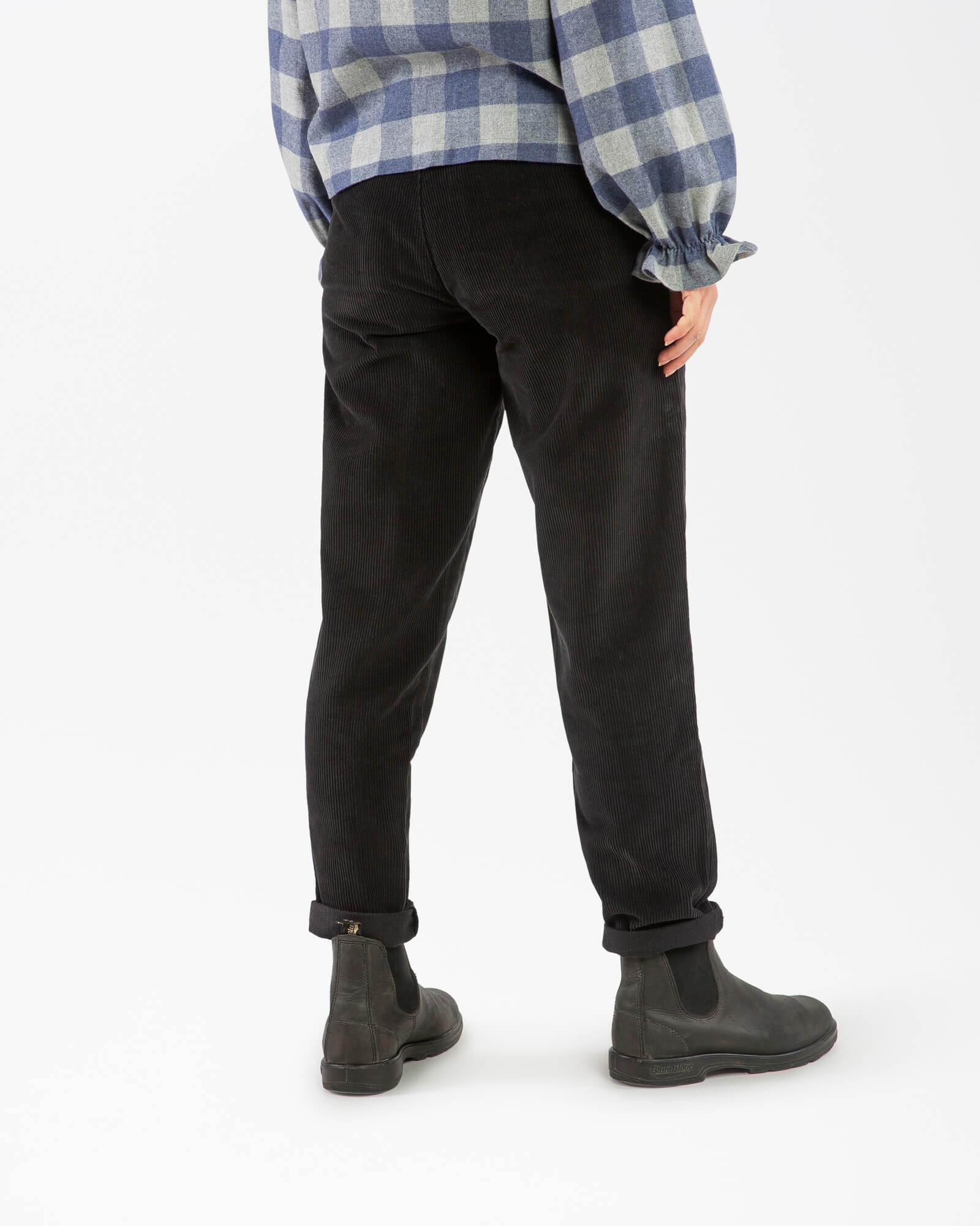 Schwarze Kordhose aus 100% Bio-Baumwolle von Matona
