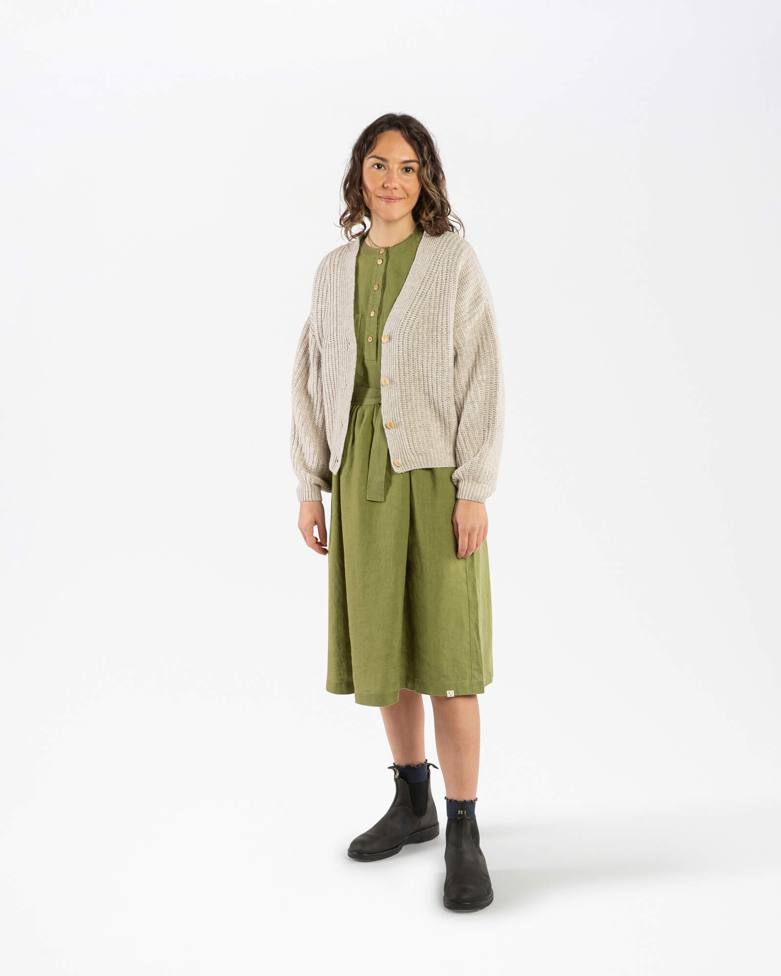 Beige Strickjacke salt aus Bio-Wolle von Matona