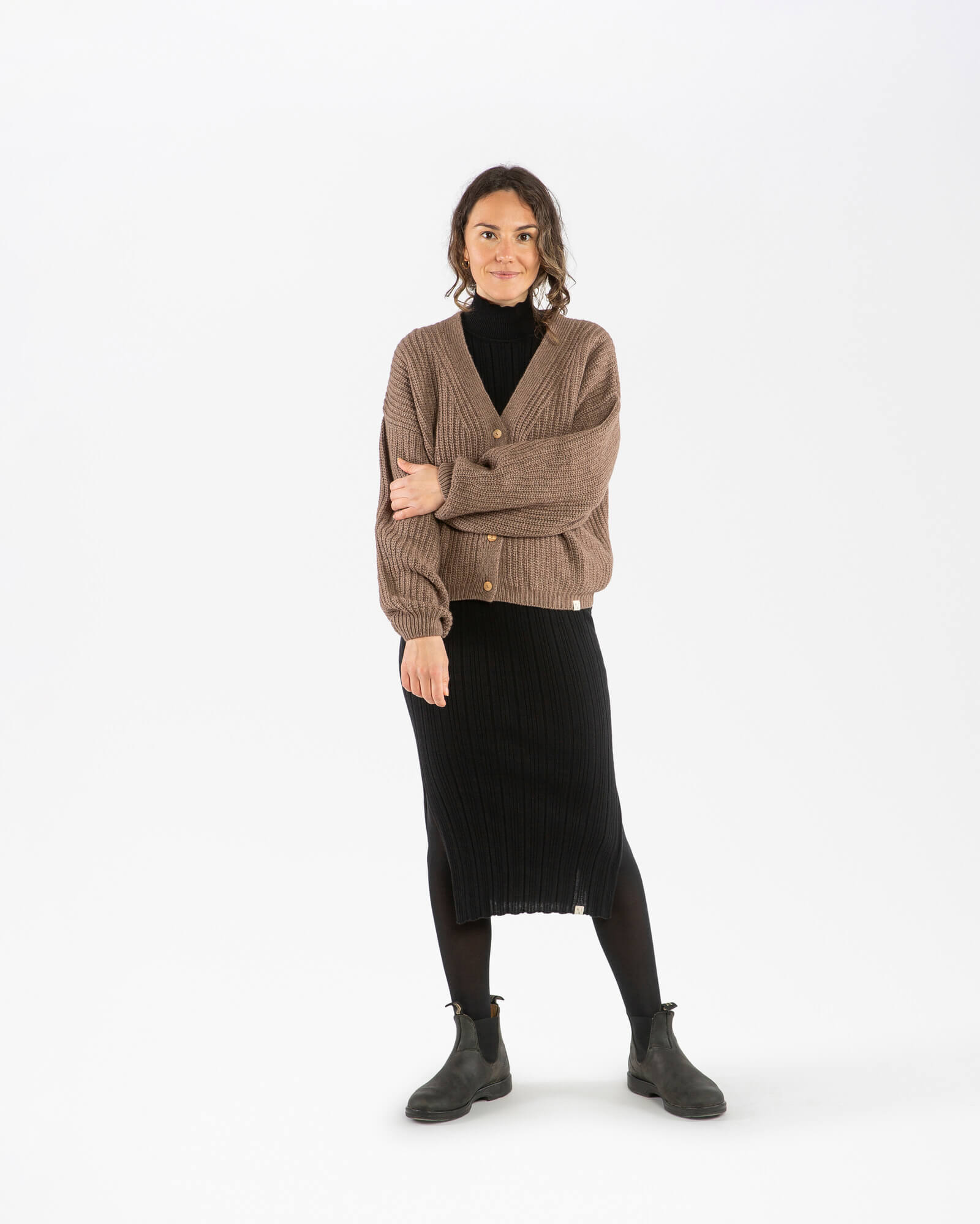 Braune Strickjacke sepia aus Bio-Wolle von Matona