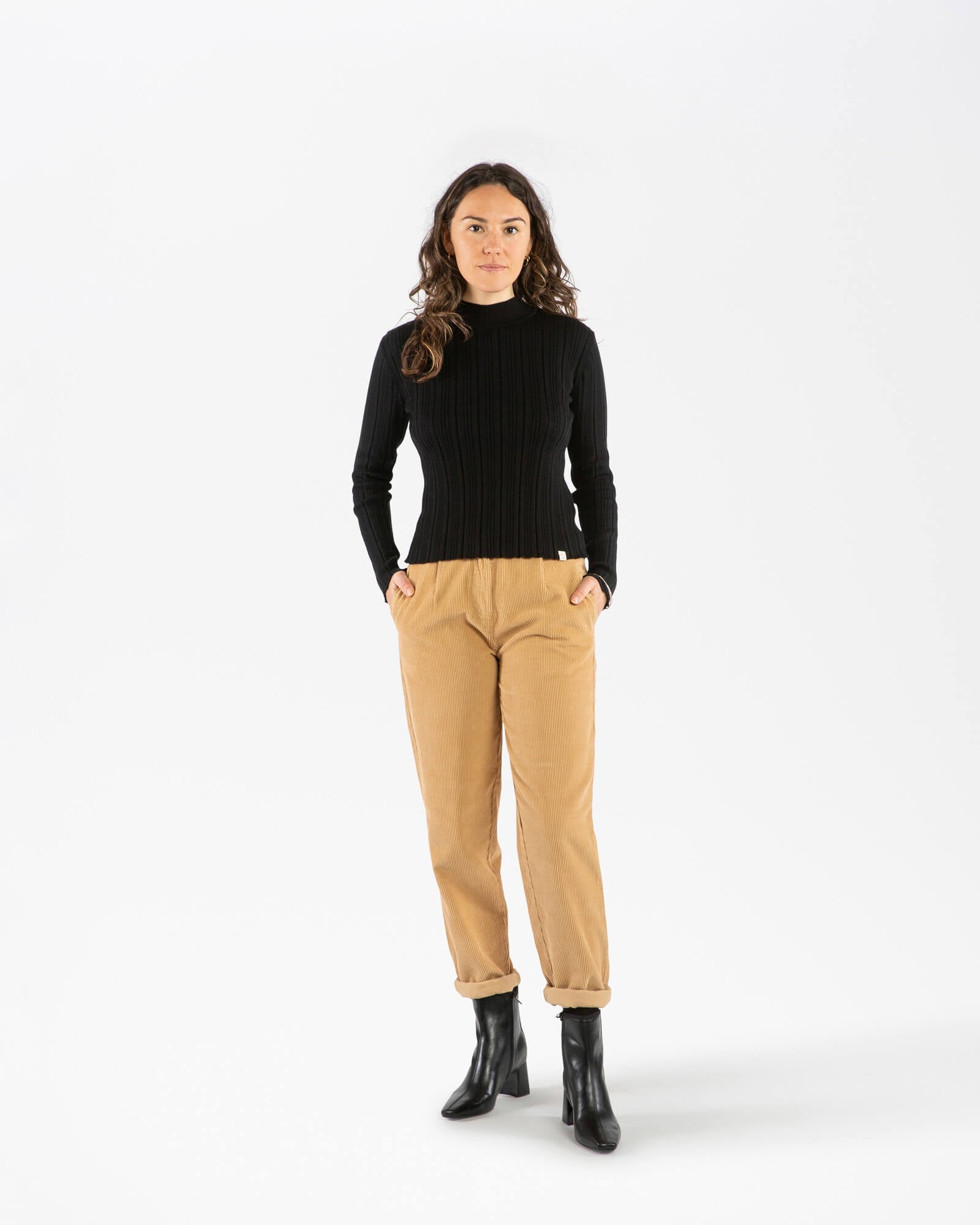 Schwarzer Pullover onyx aus 100% Bio-Baumwolle von Matona