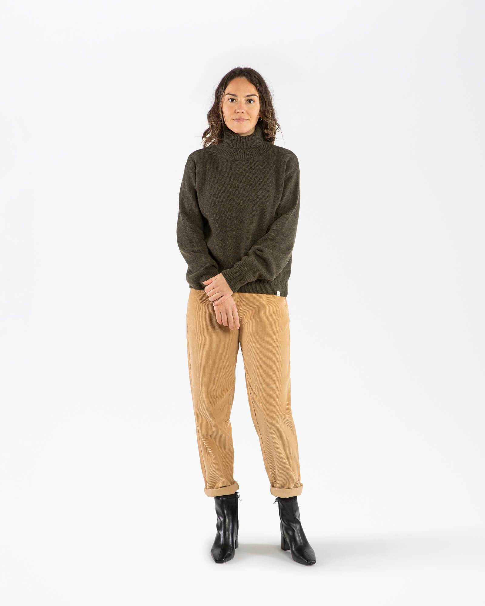 Grüner Rollkragenpullover aus Bio-Wolle von Matona