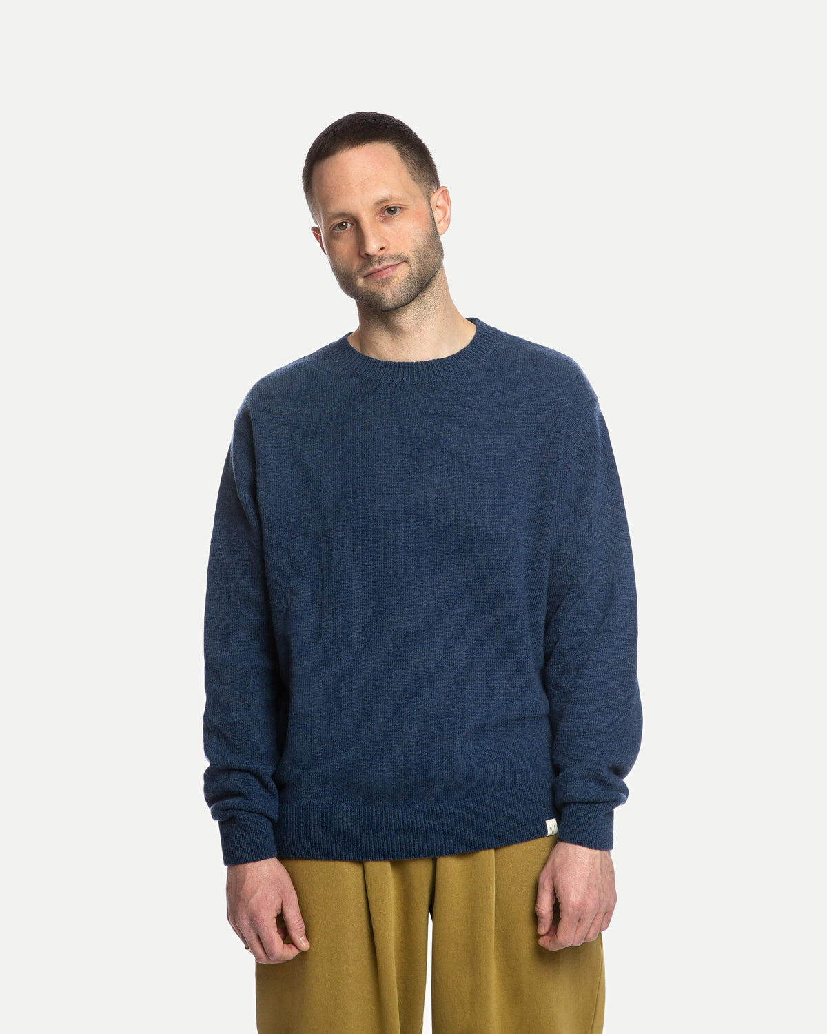 Blauer Sweater Classic aus Bio-Wolle von Matona