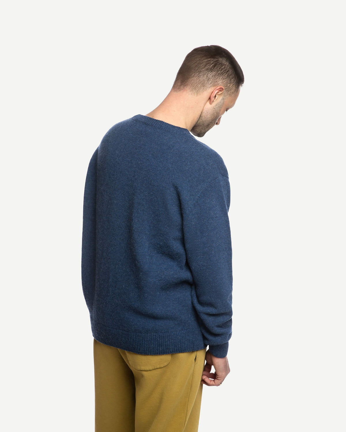 Blauer Sweater Classic aus Bio-Wolle von Matona