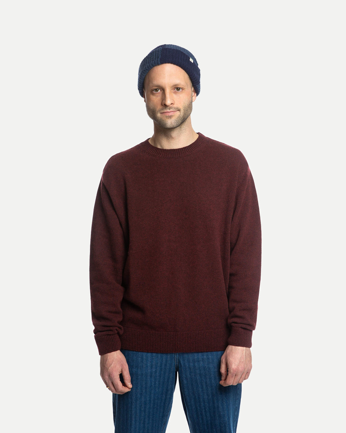 Bordeauxroter Sweater Classic aus Bio-Wolle von Matona