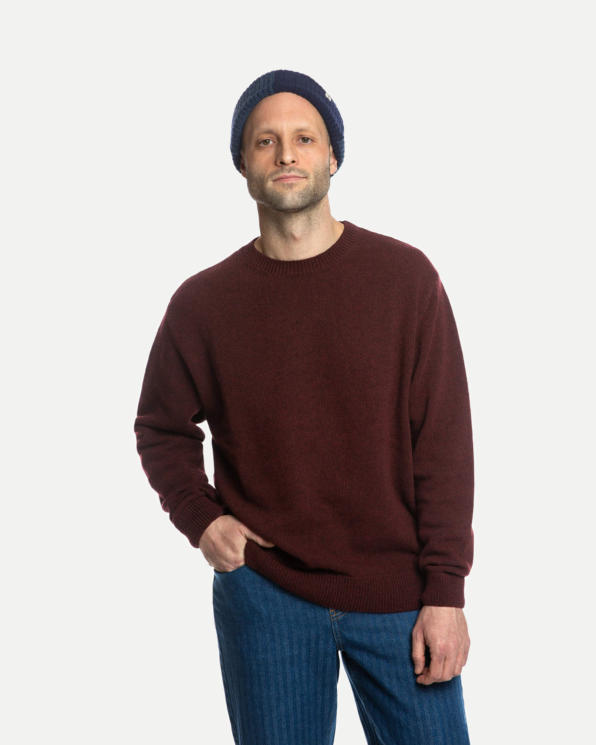 Bordeauxroter Sweater Classic aus Bio-Wolle von Matona