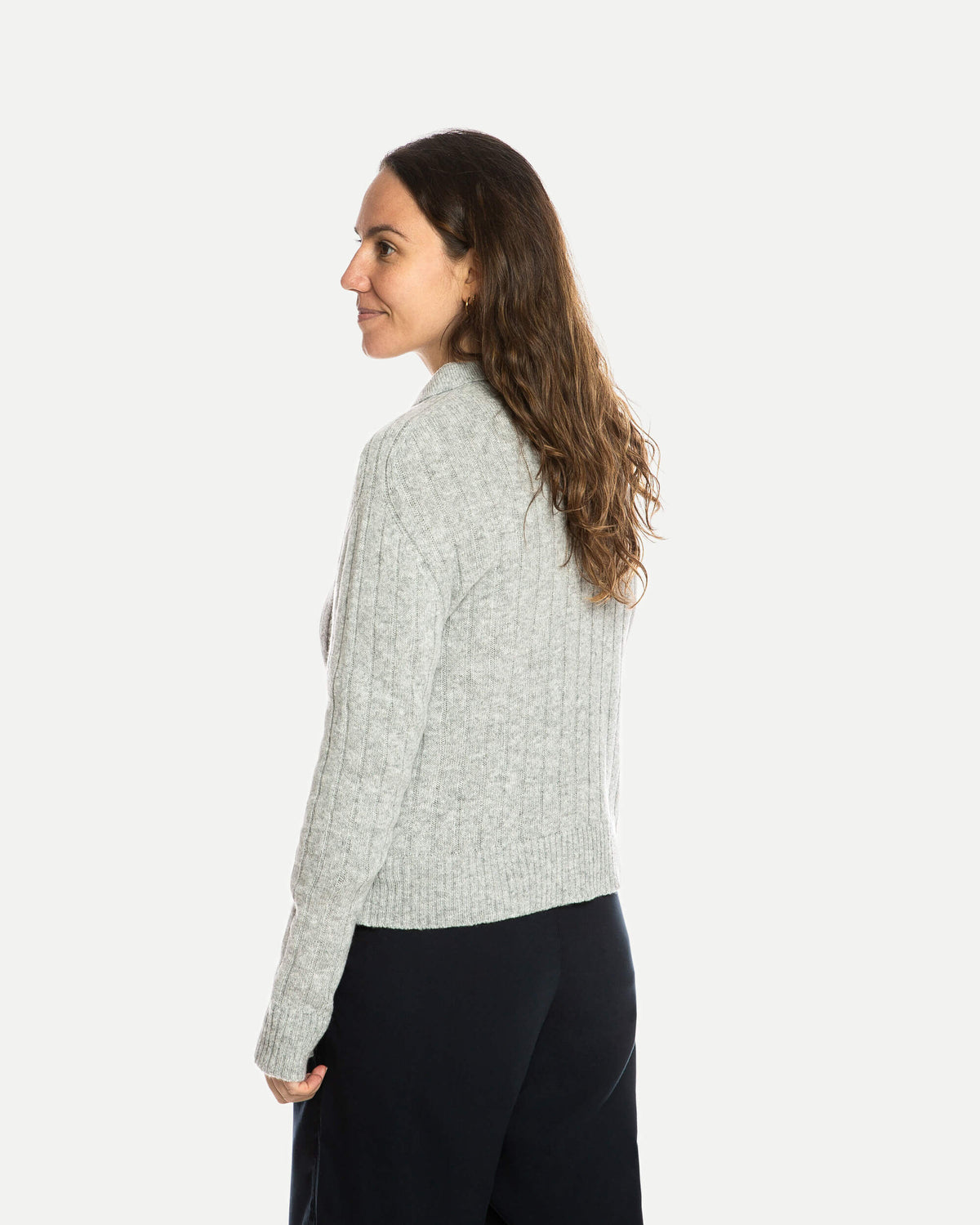 Graue Strickjacke Collared aus 100% Bio-Merinowolle von Matona