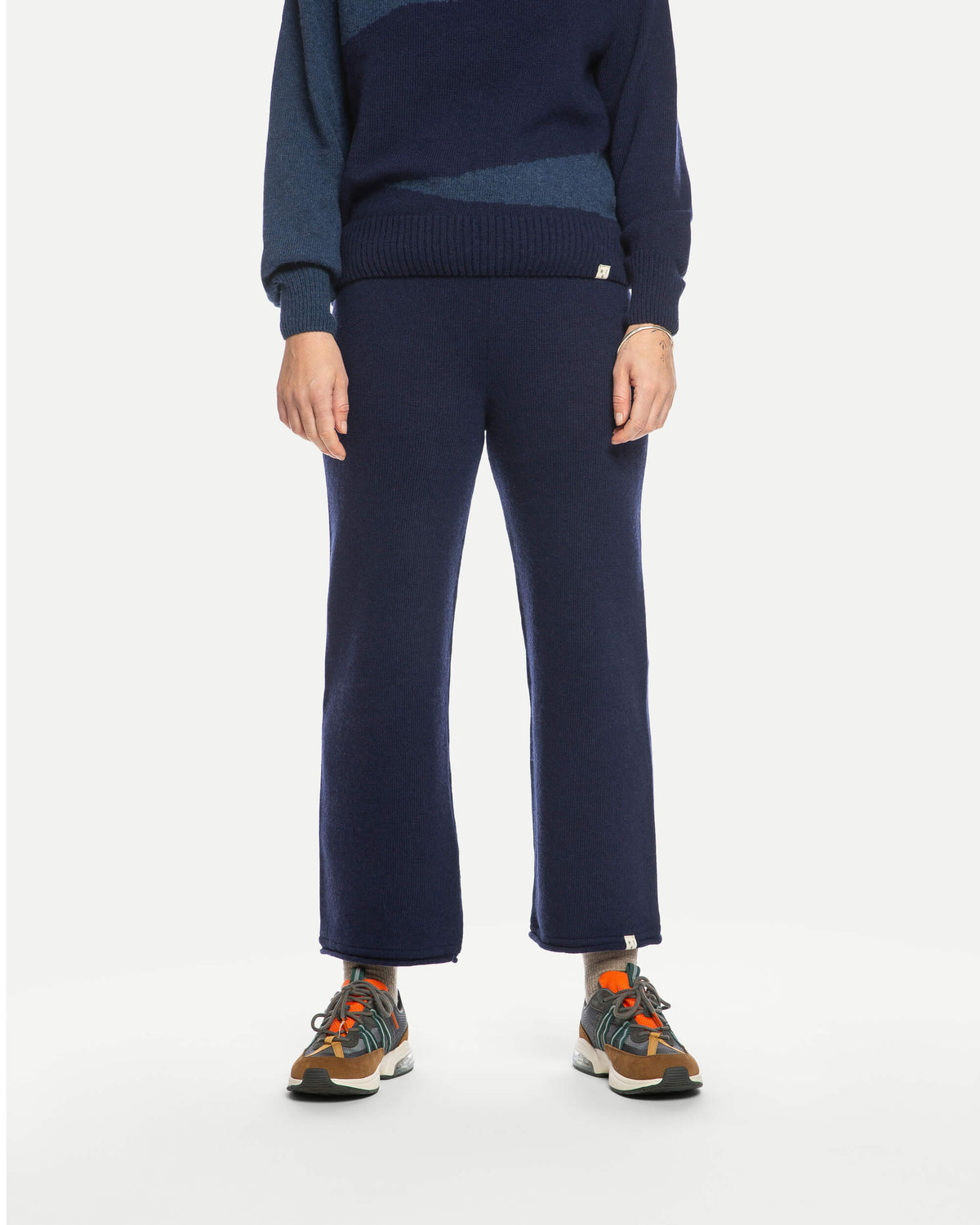 Dunkelblaue Hose Knitted aus Bio-Wolle von Matona