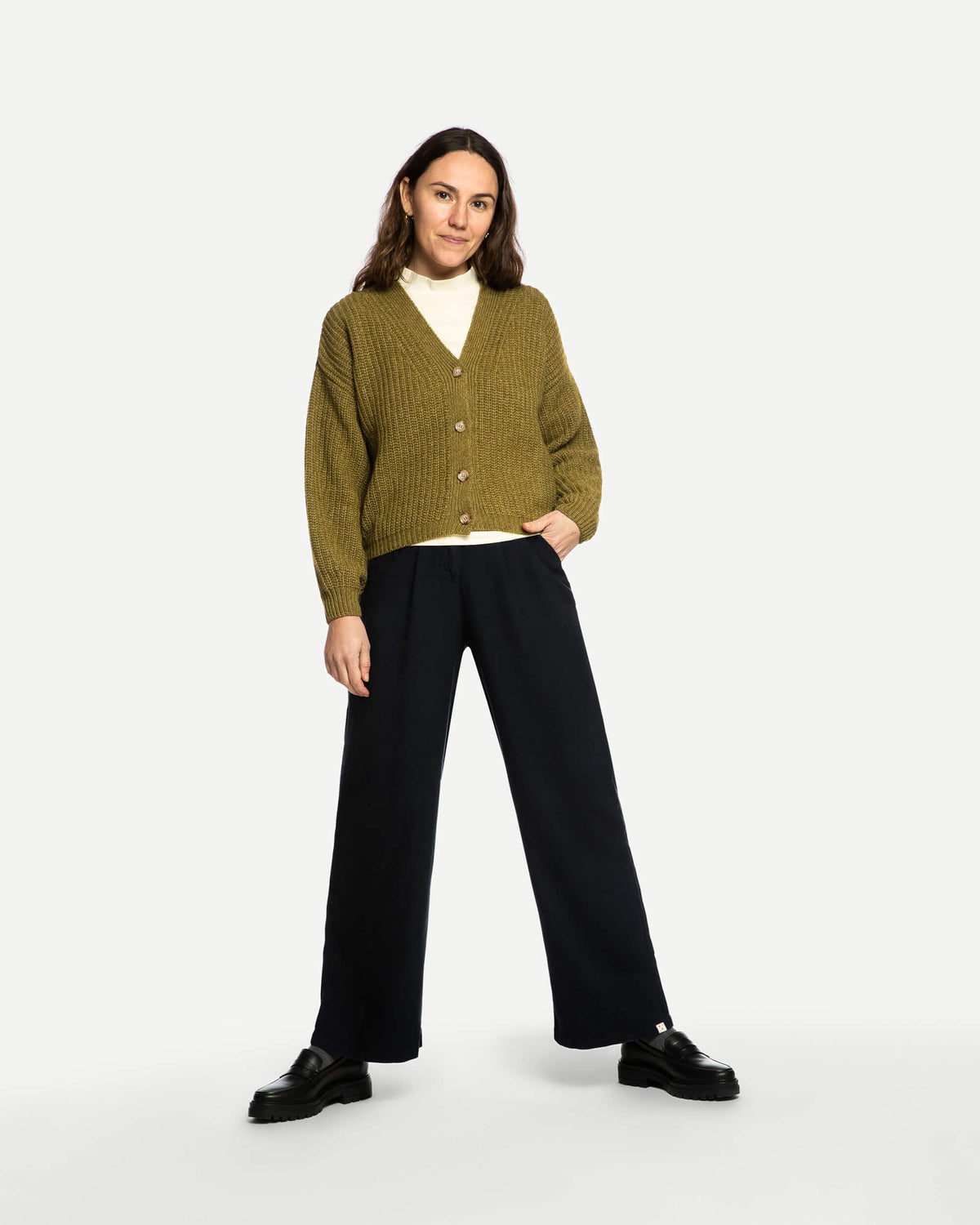 Grüne Strickjacke aus Bio-Wolle von Matona