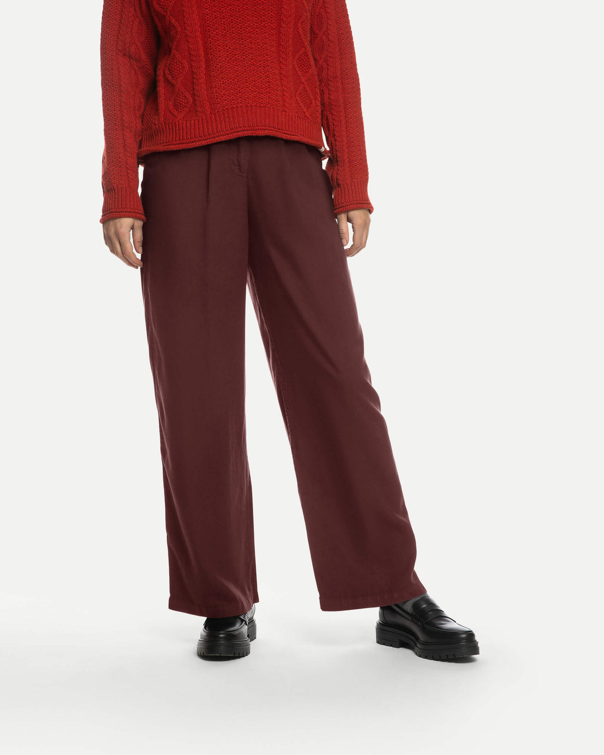 Braunrote Hose Pleated aus 100% Tencel von Matona