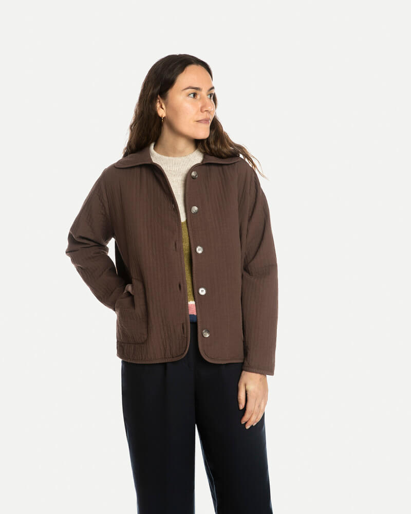 Braune Jacke Quilted aus 100% recycelter Baumwolle von Matona