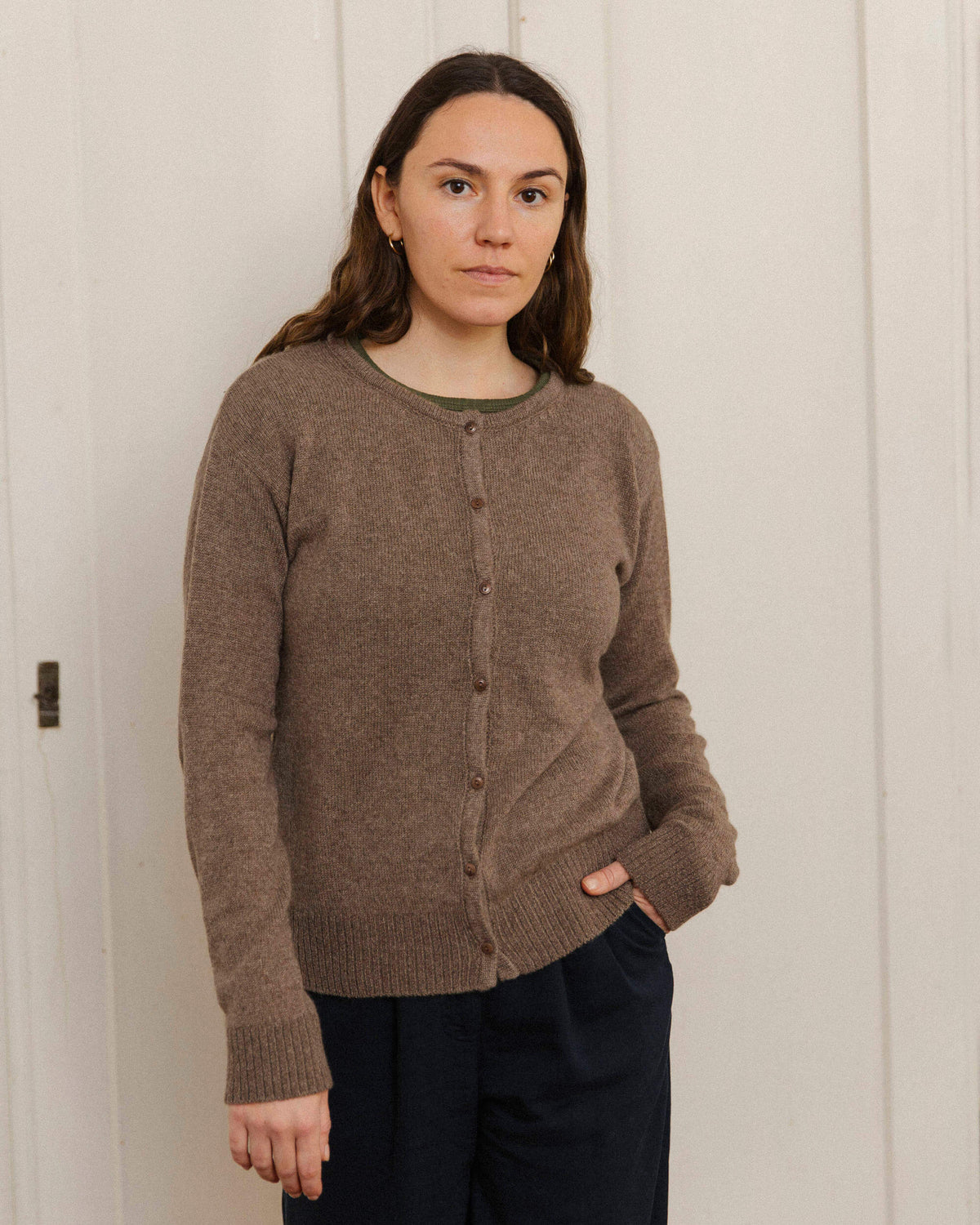 Brauner Cardigan aus 100% Kashmir von Matona
