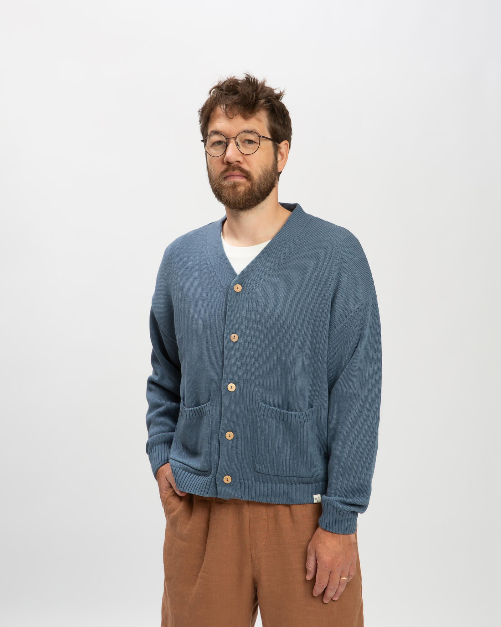 Blue cardigan made of 100% organic cotton by Matona