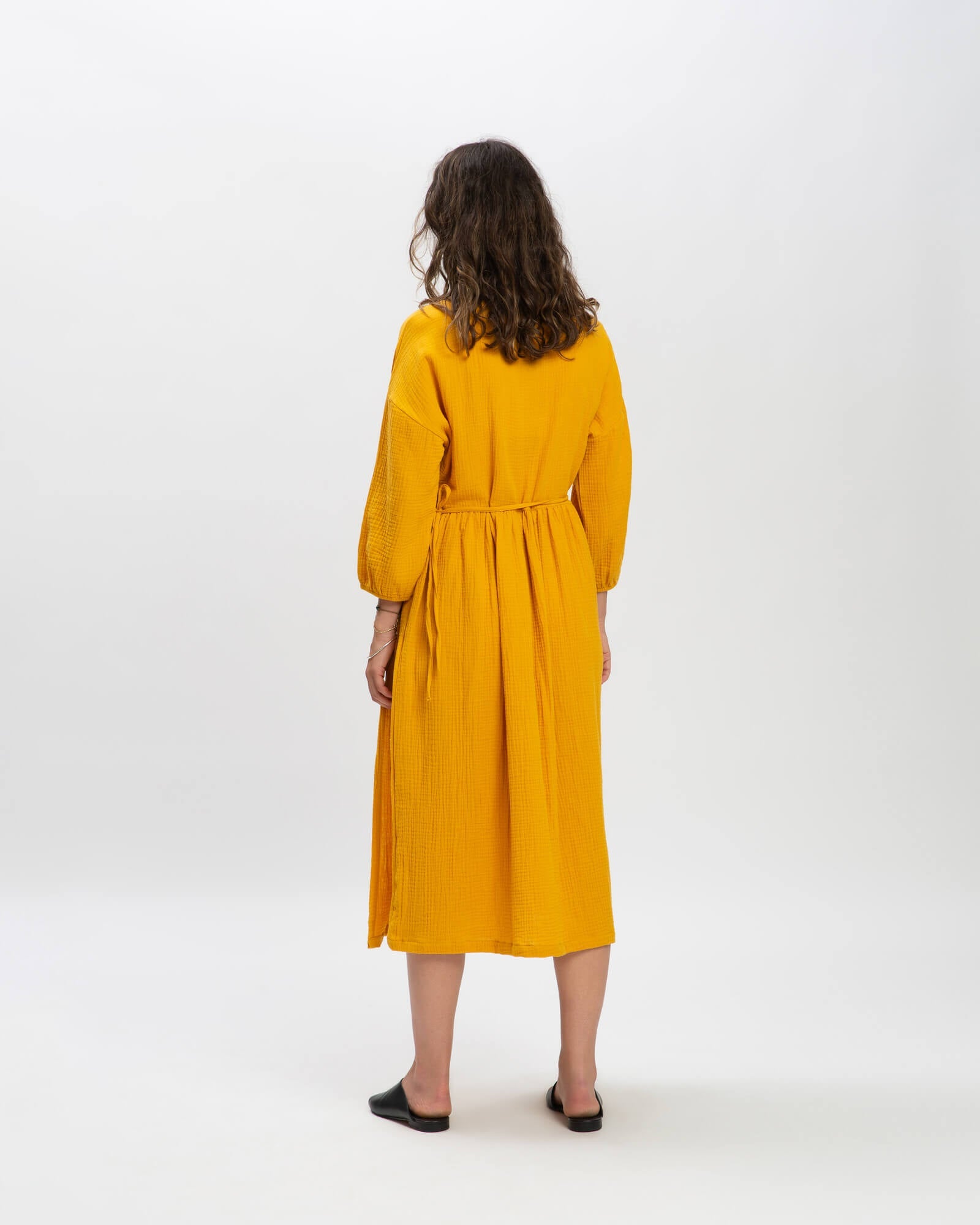 Robe Marigold Jaune en mousseline 100% coton biologique de Matona