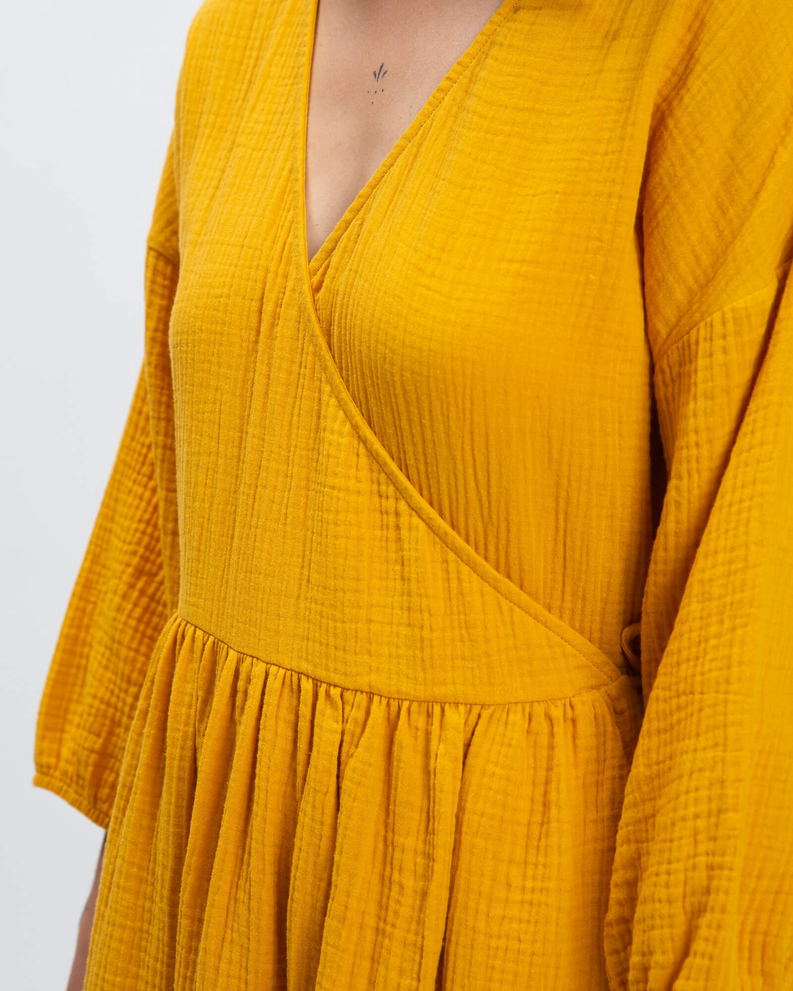 Robe Marigold Jaune en mousseline 100% coton biologique de Matona