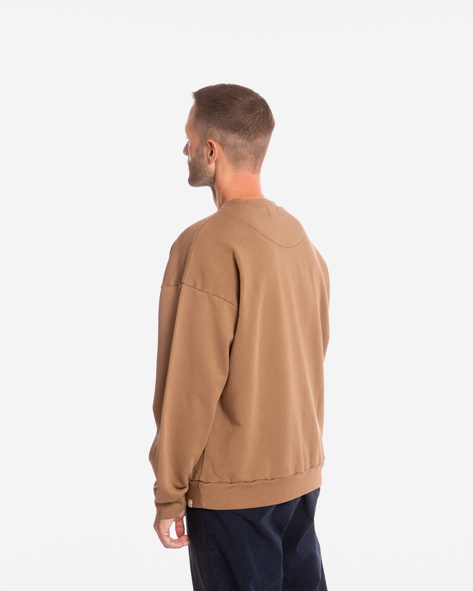Brown sweatshirt made from 100% organic cotton by Matona