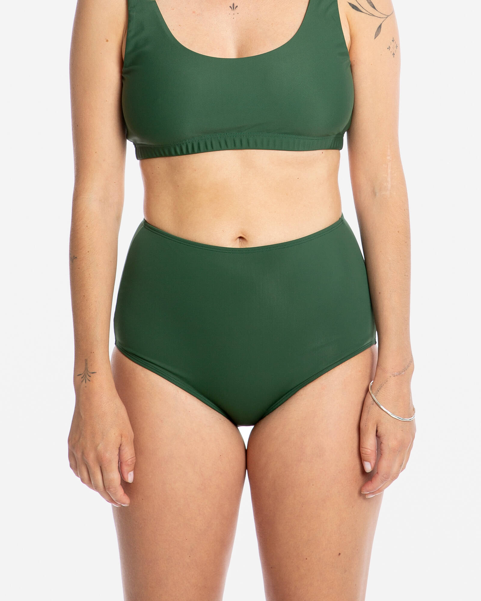 Bas de bikini vert foncé en Econyl durable de Matona