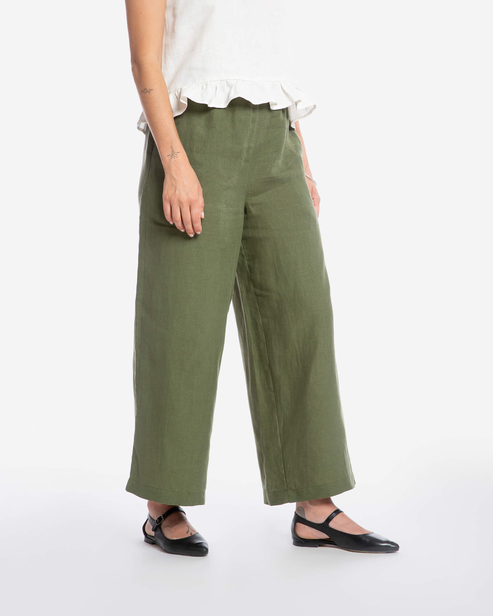 Pantalon culotte vert olive 100% lin de la marque Matona