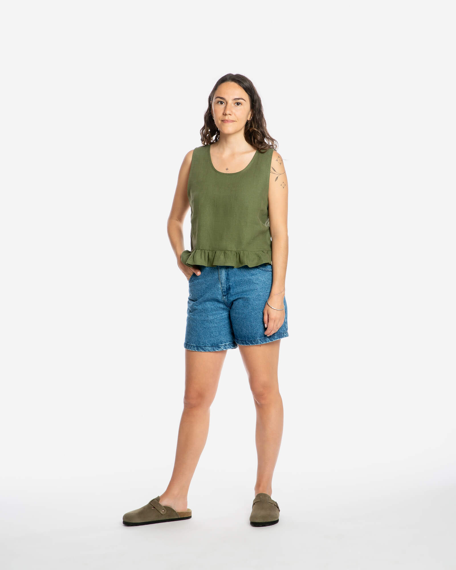 Olivgrünes Top Gathered aus Bio-Baumwolle von Matona