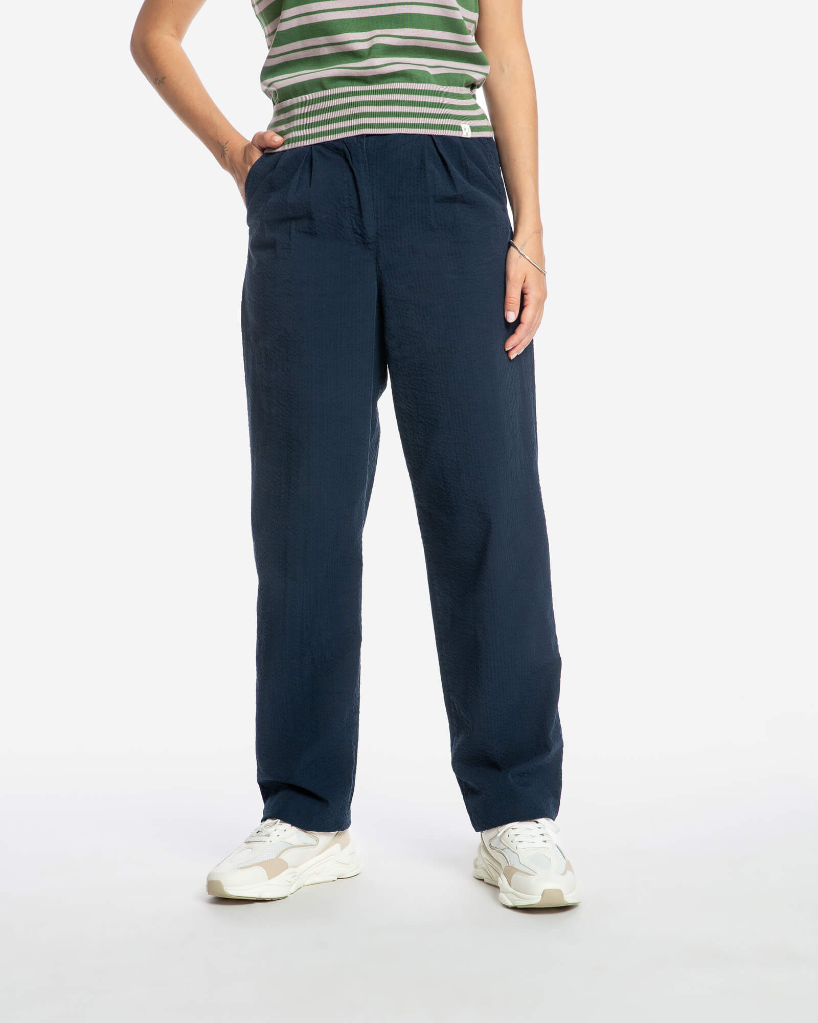 Dunkelblaue Hose aus 100% Bio-Baumwolle von Matona