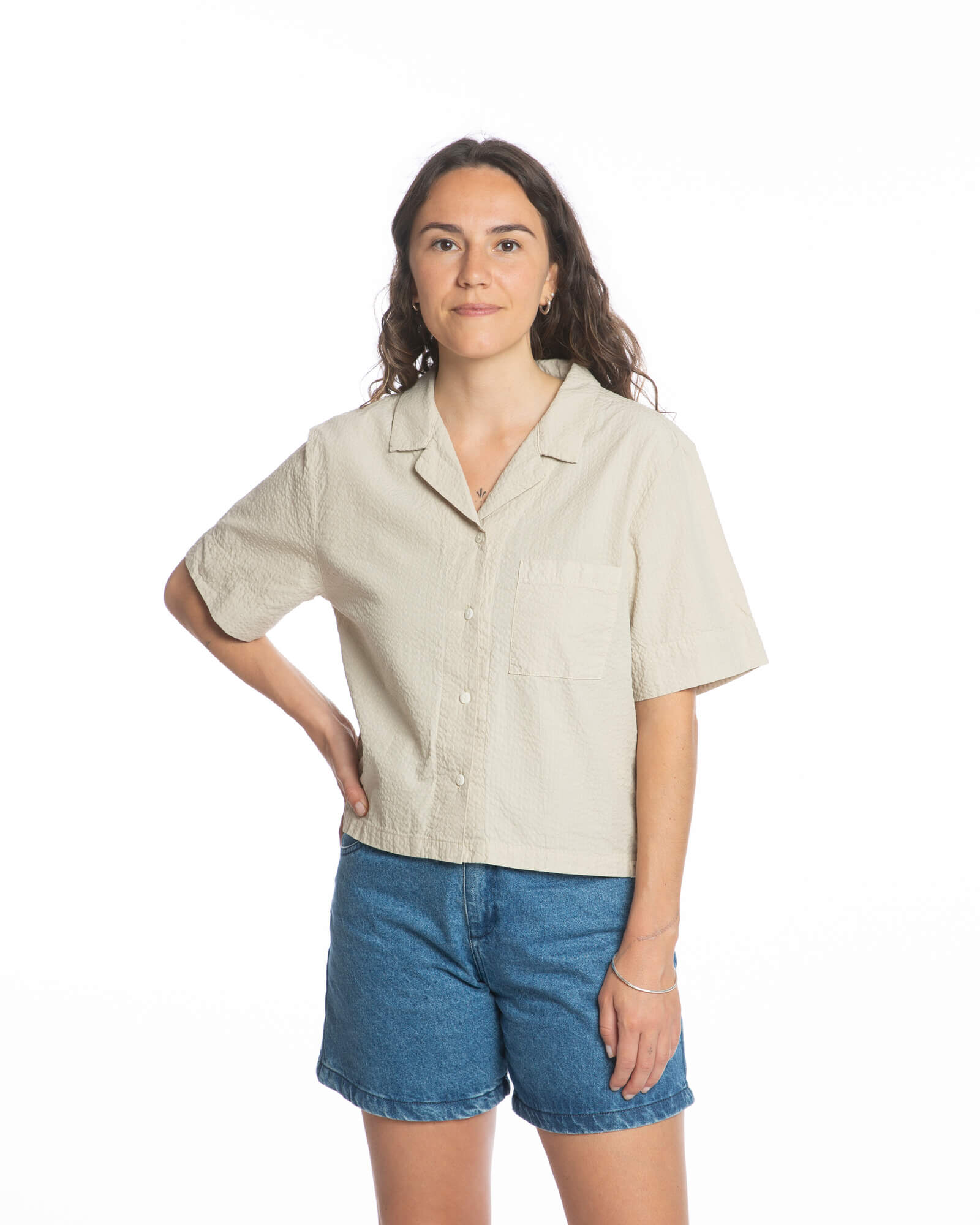 Beige Bluse aus Seersucker-Material von Matona