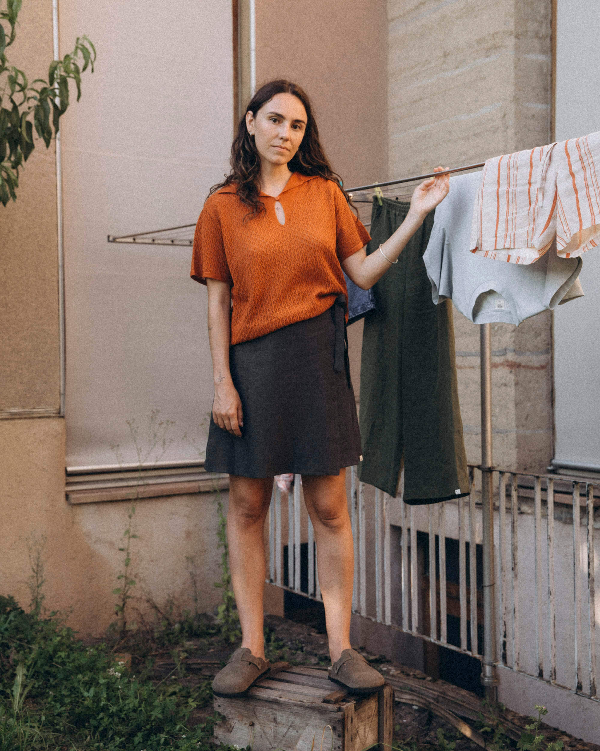 Rotbraune Bluse Pointelle aus 100% Bio-Baumwolle von Matona