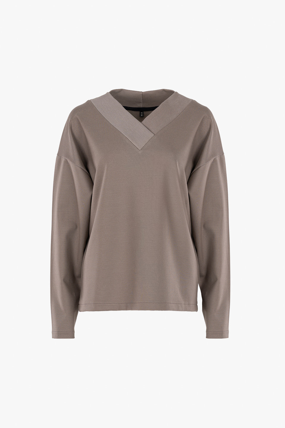 Graubrauner V-Neck Sweater Transformation aus Tencel von Moya Kala