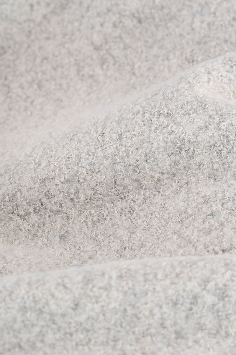Graue Weste Cocooning aus Bouclé Stoff von Moya Kala