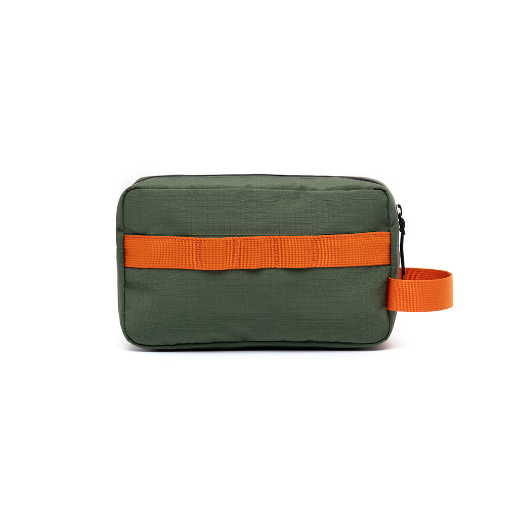 Trousse cosmétique verte NEO Lithe Vandra en PET recyclé de Lefrik