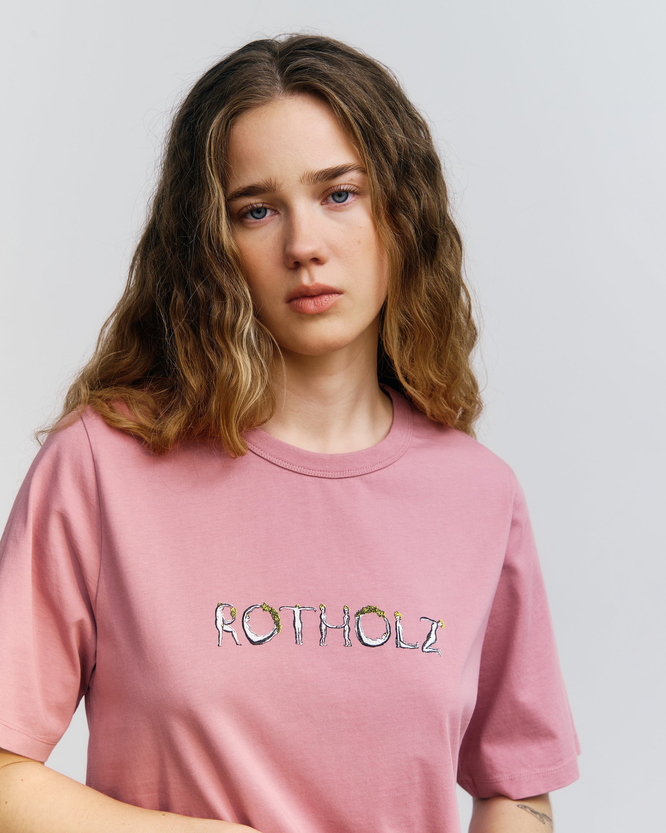 Pink logo T-shirt made from 100% organic cotton by Rotholz
