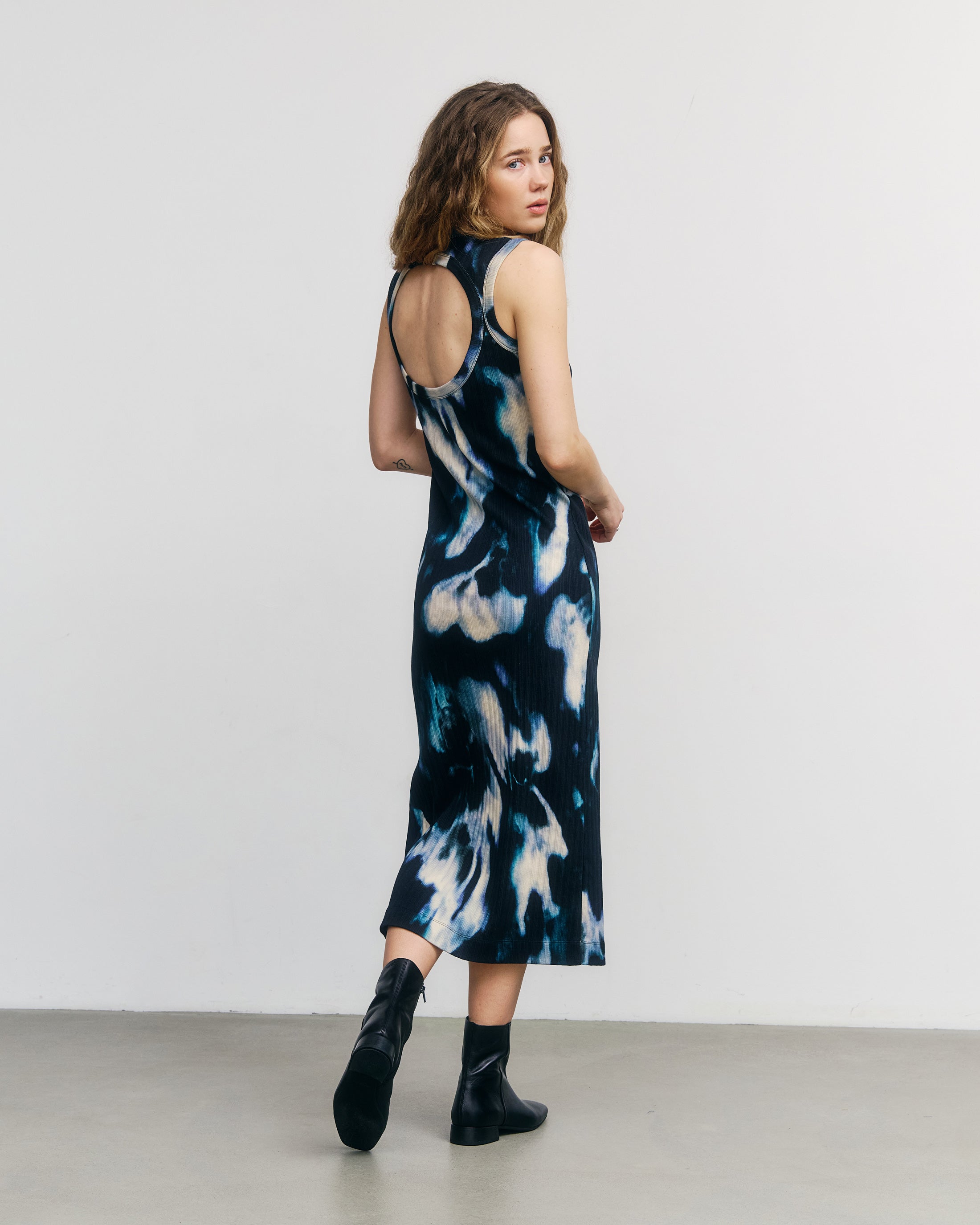 Geripptes Kleid Tie Dye aus Bio-Baumwolle von Rotholz