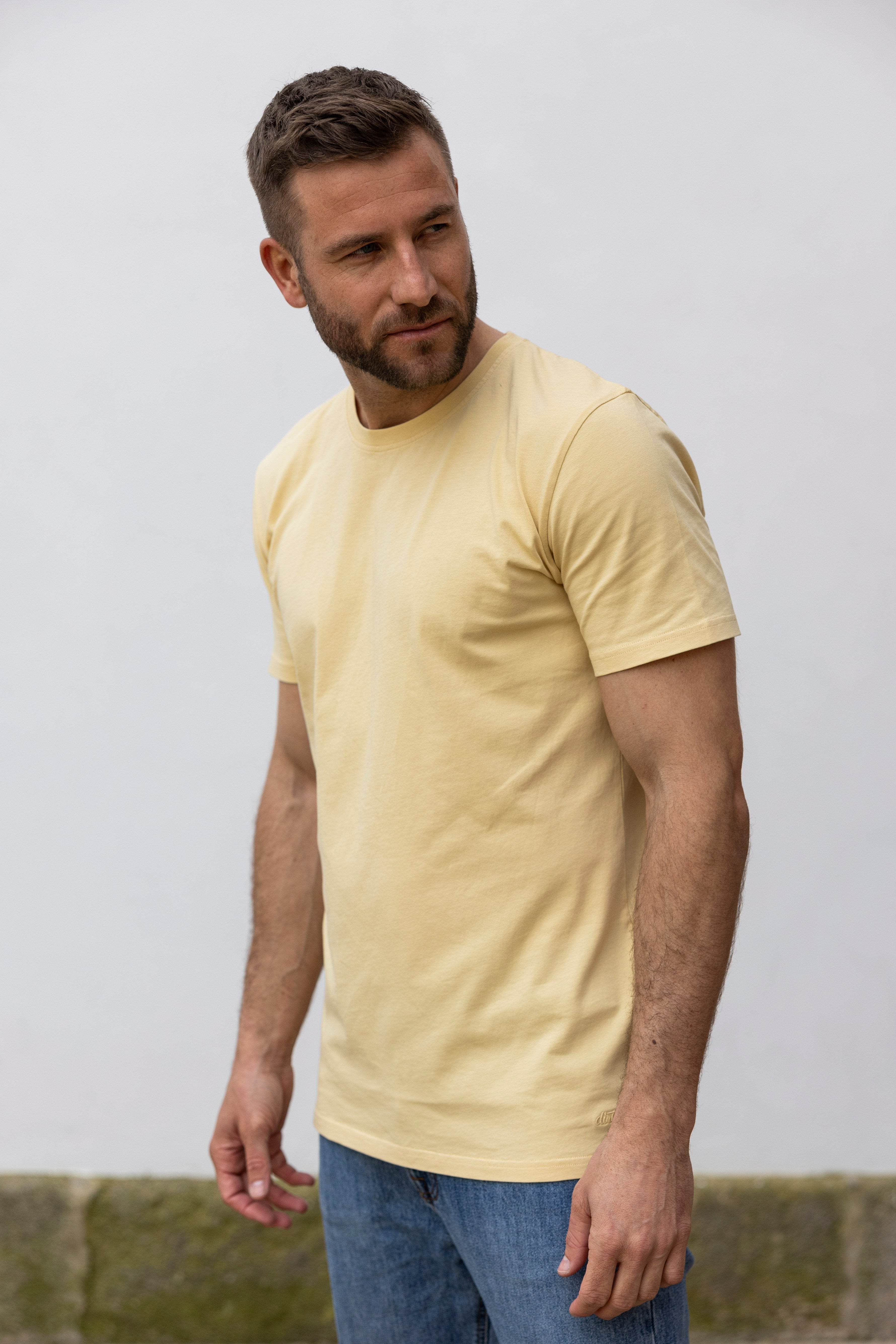 Premium Blank T-Shirt SLIM 2.0 aus Bio Baumwolle von DIRTS