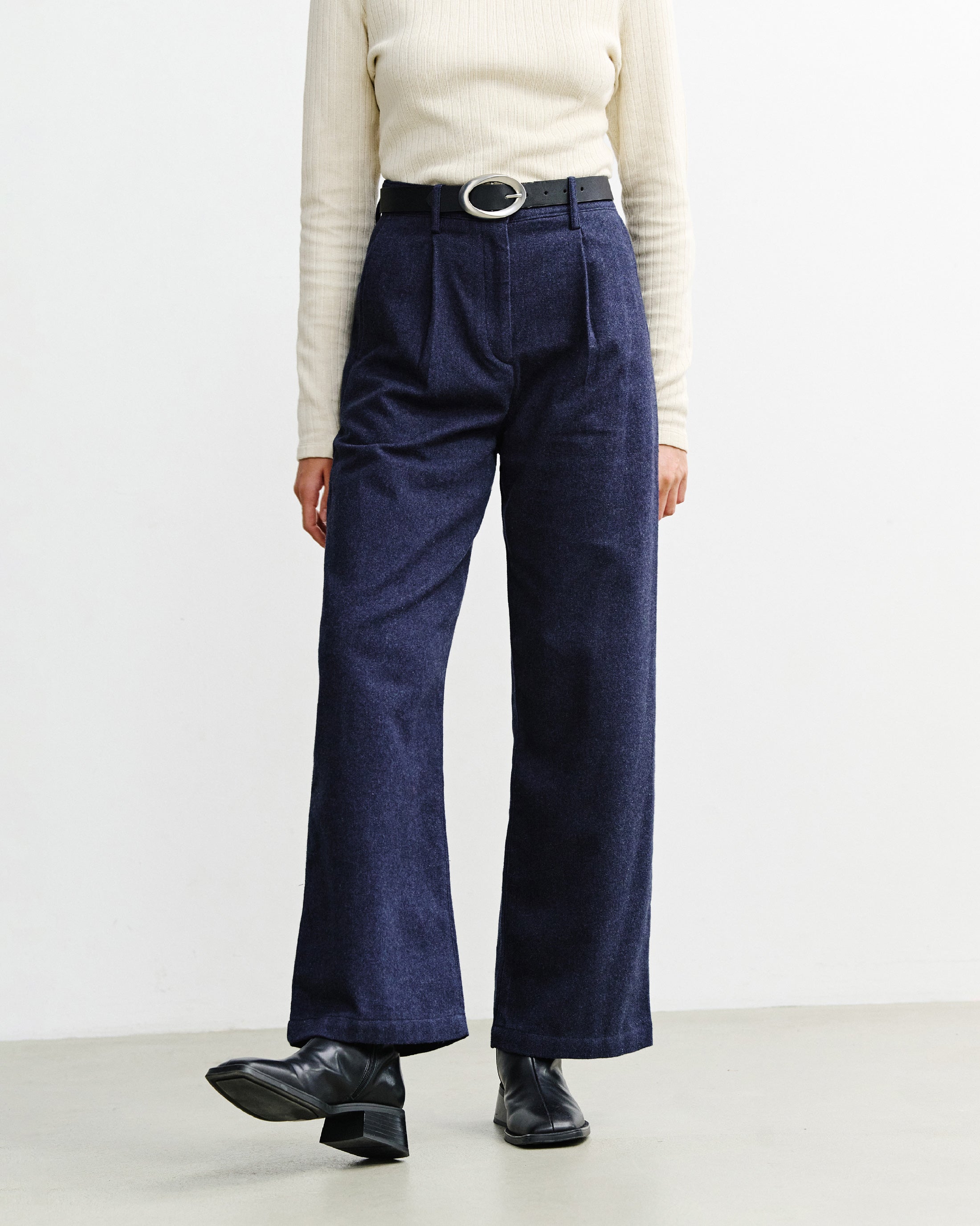 Dunkelblaue Flanellhose High-Waist aus 100% Bio-Baumwolle von Rotholz