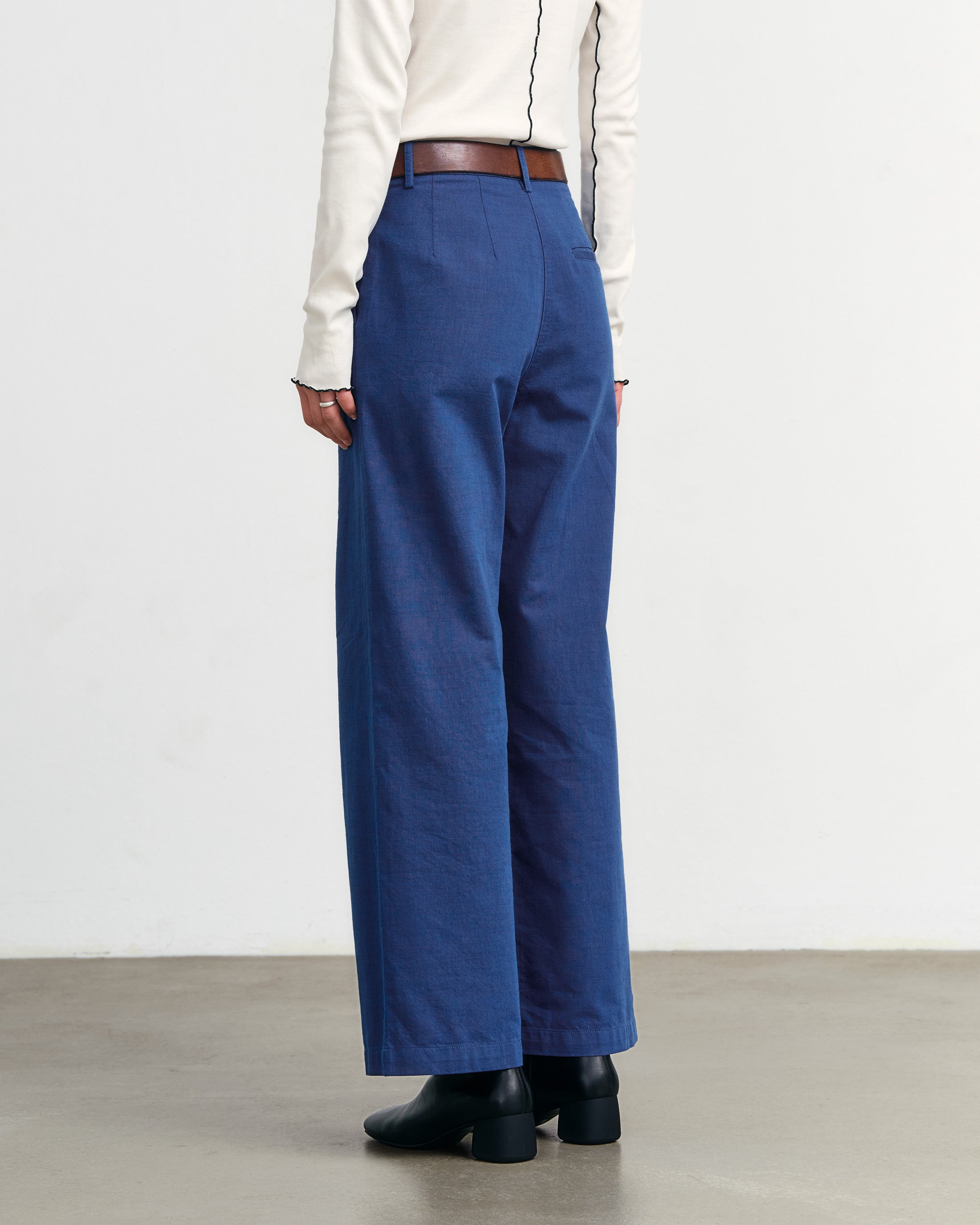 Blaue Hose High Waist aus 100% Bio-Baumwolle von Rotholz
