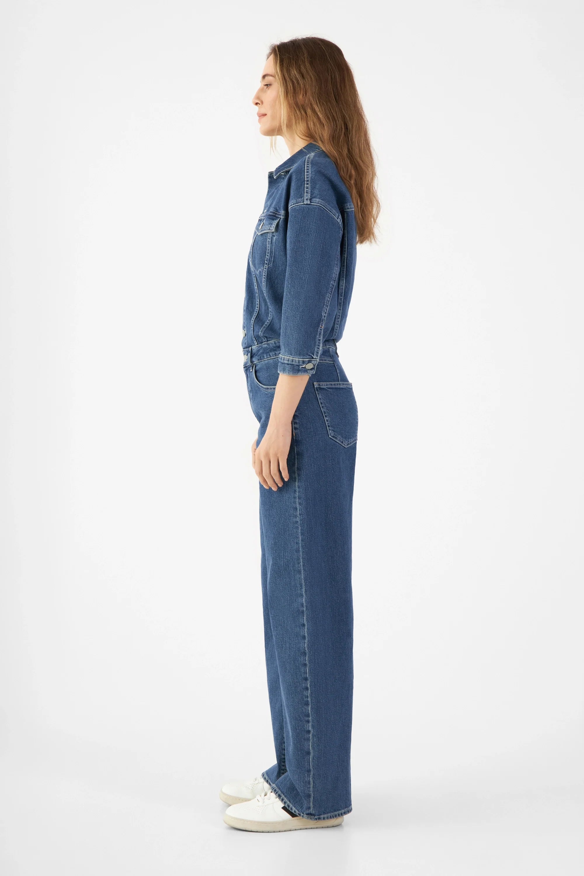 Helleblauer Overall Ros Minimal Stretch aus Bio-Baumwolle von Dawn Denim