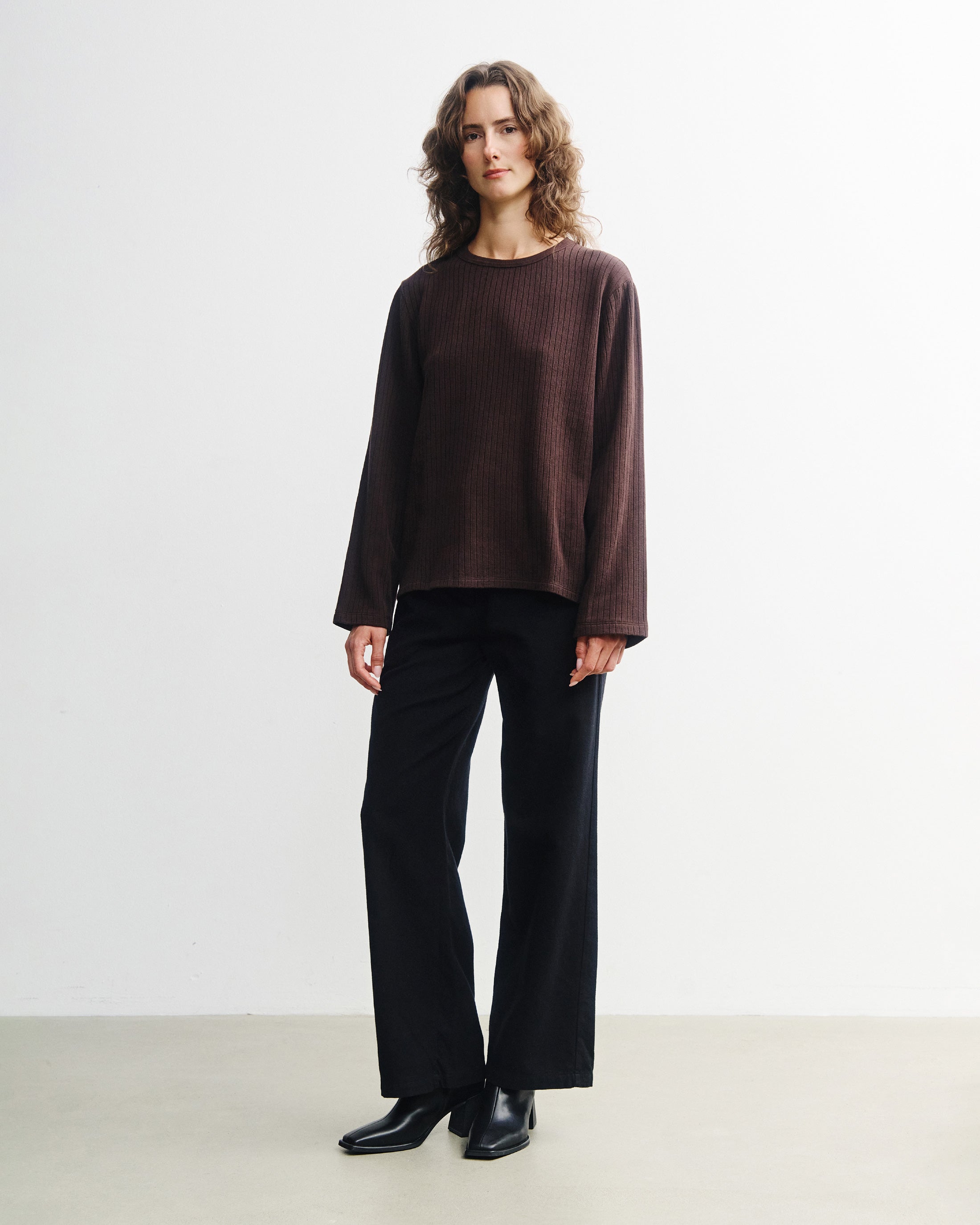 Braunes Langarmshirt Oversize aus Bio-Baumwolle von Rotholz