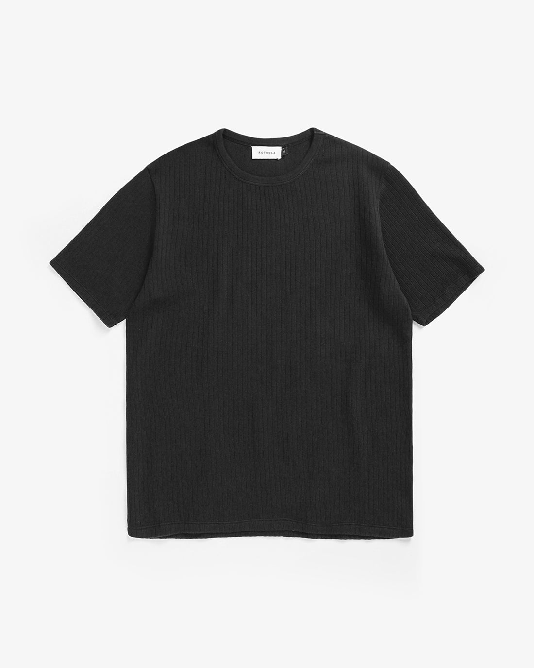 Black T-shirt made of 100% organic cotton by Rotholz