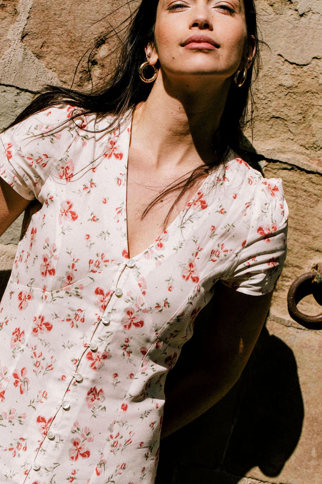 Beiges Kleid aus 100% Ecovero von Avani