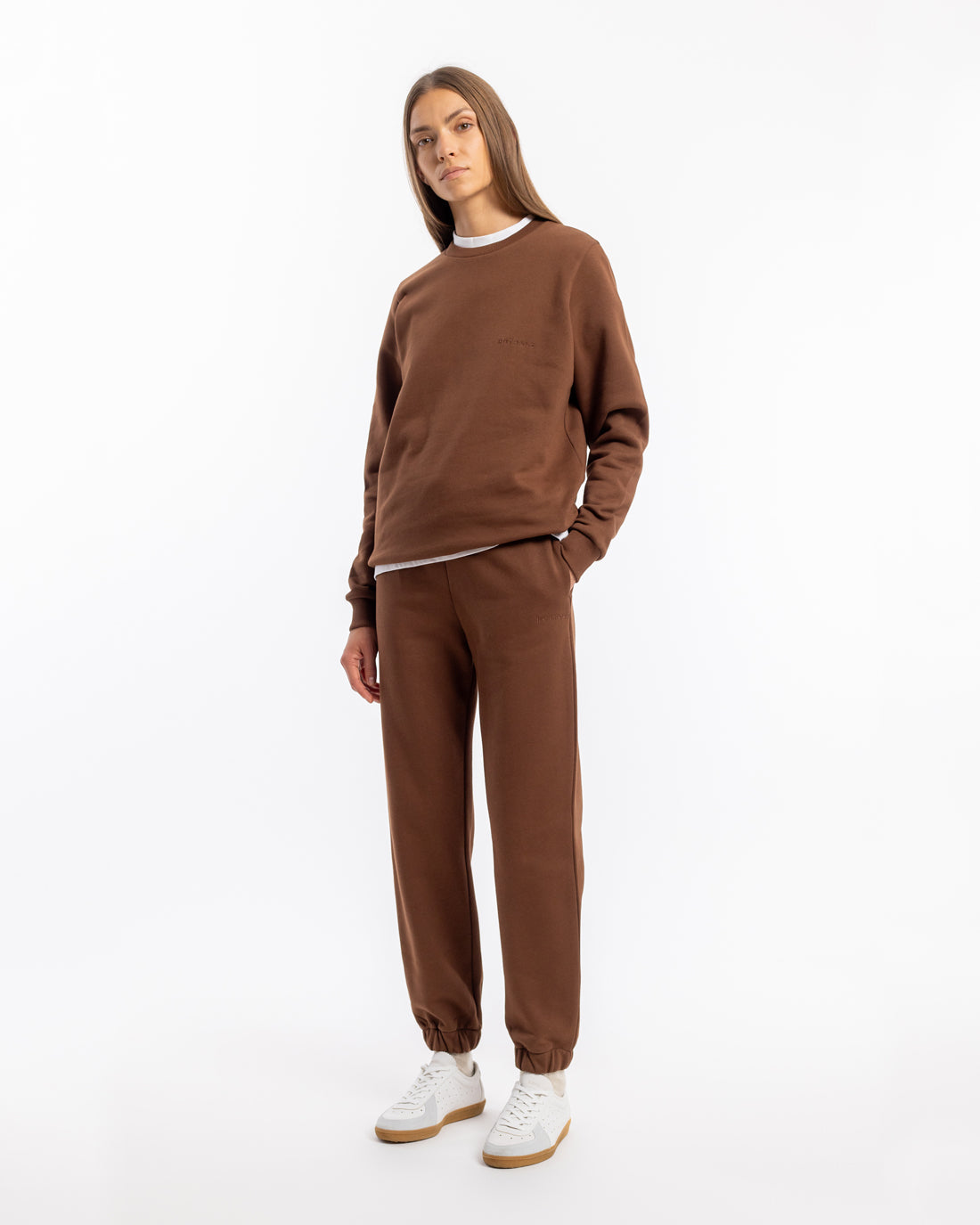 Dark brown jogging pants Logo made from organic cotton by Rotholz