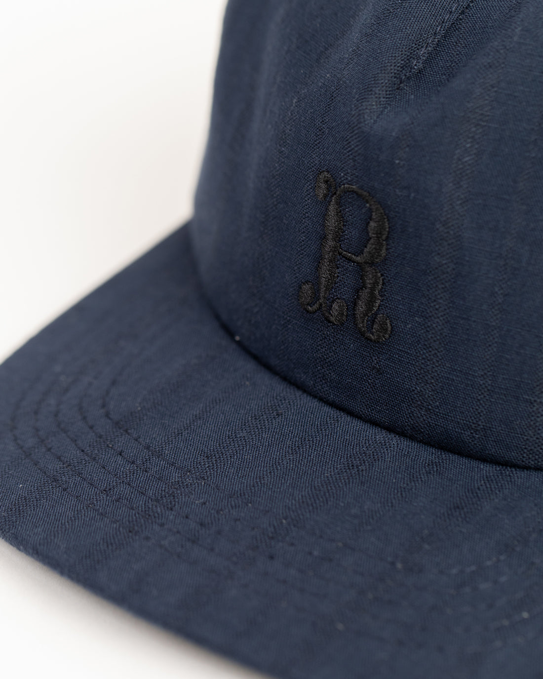 Dark blue Floppy cap made of organic cotton by Rotholz