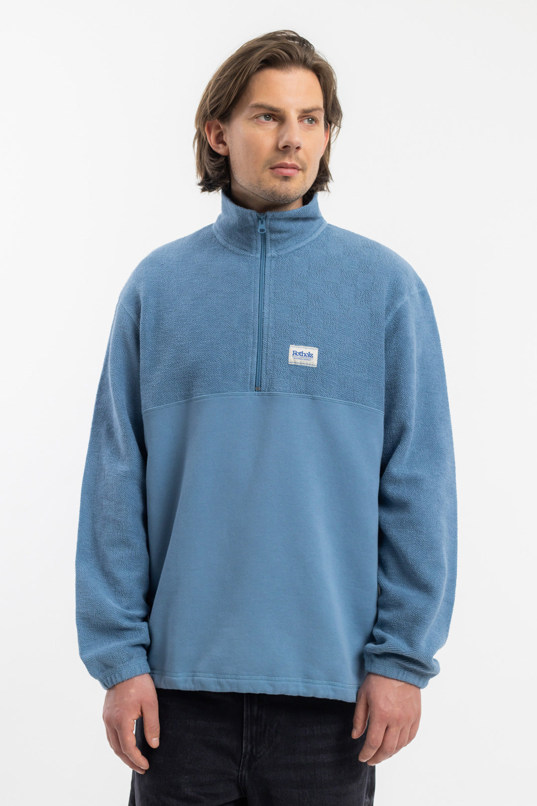 Light blue sweatshirt Divided made of 100% organic cotton by Rotholz