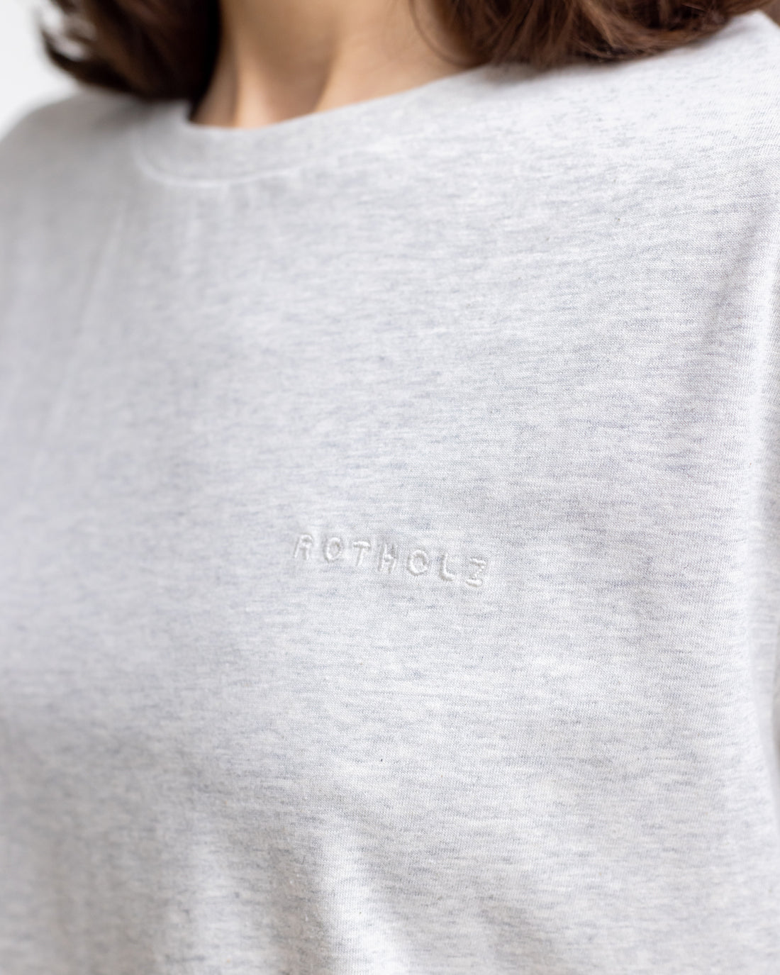 Light gray T-shirt logo made from 100% organic cotton from Rotholz