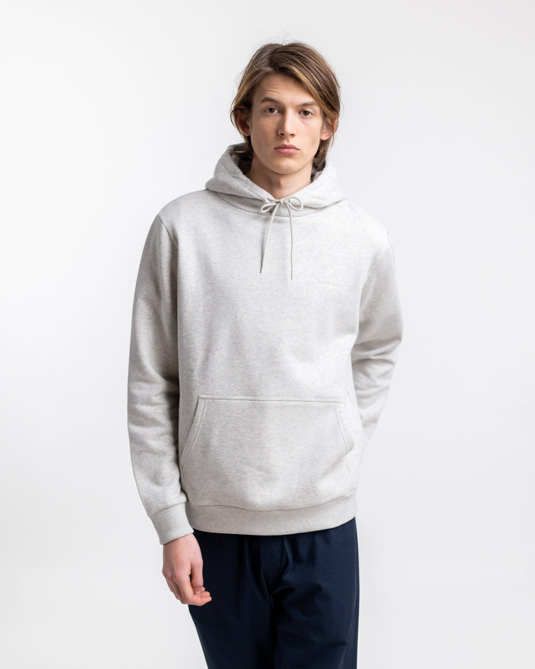 Light gray hoodie logo made of 100% organic cotton from Rotholz