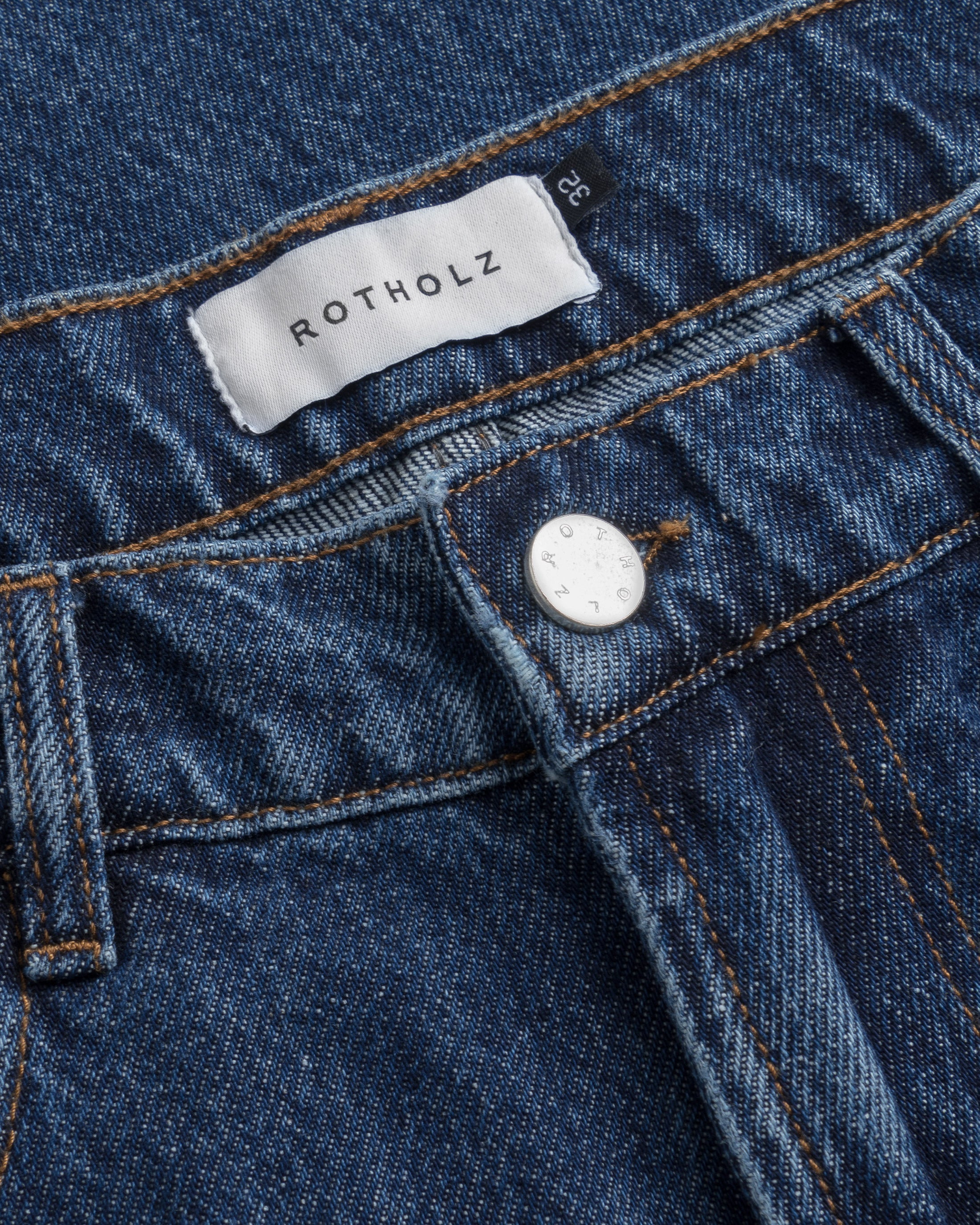 Dunkelblaue Jeans Straight Leg aus 100% Bio-Baumwolle von Rotholz