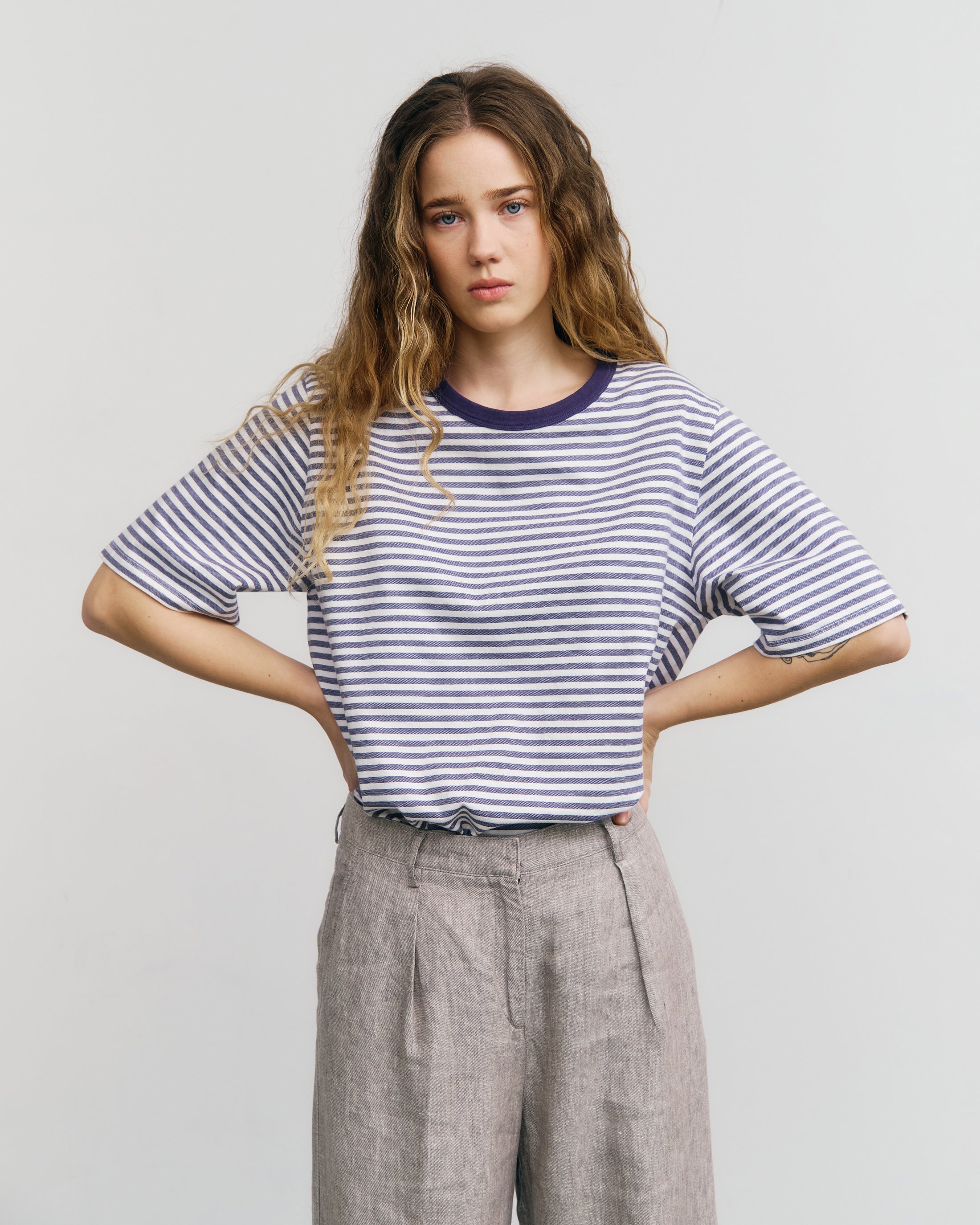 T-shirt rayé bleu en coton biologique Rotholz